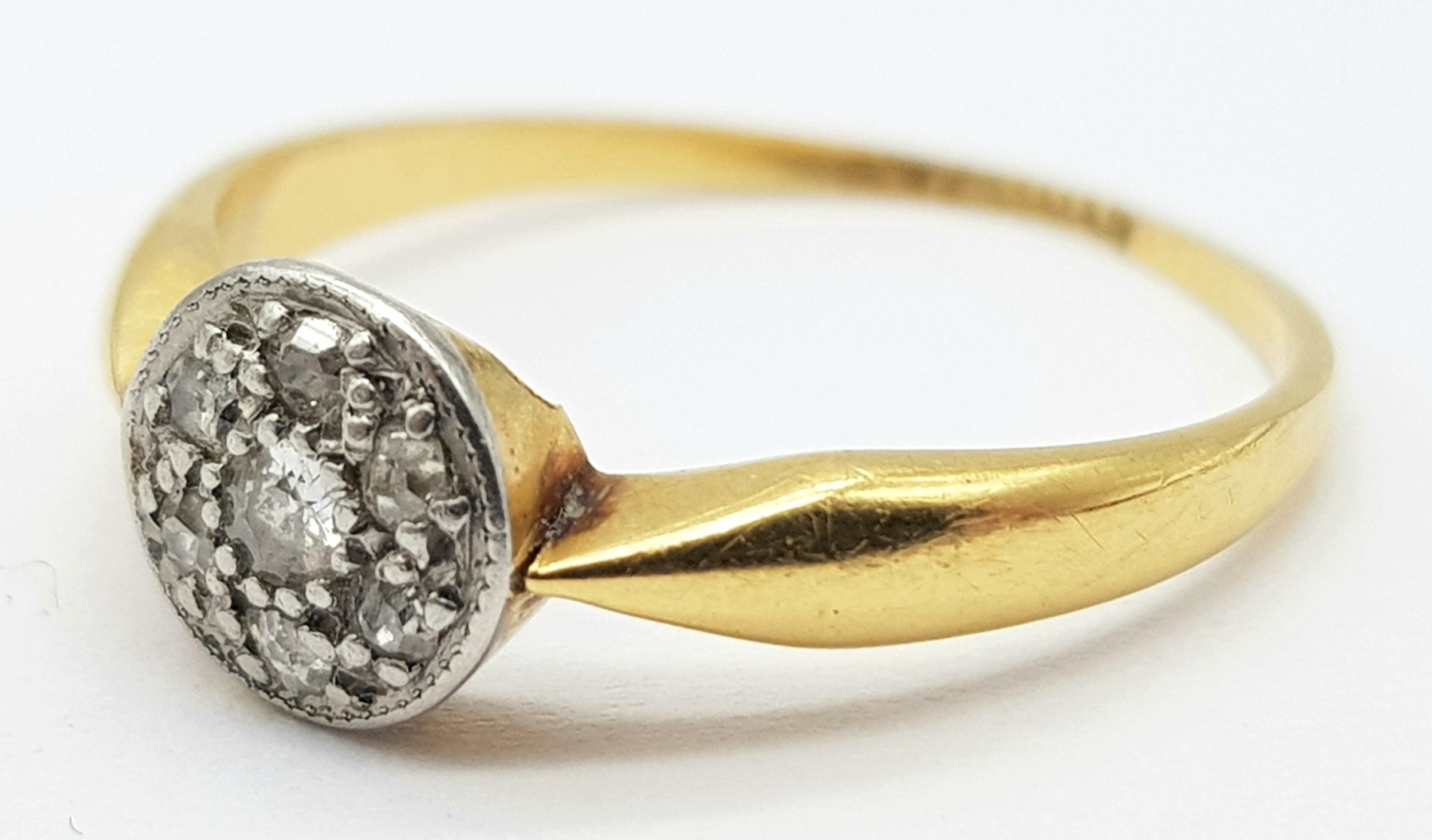 A Delicate Vintage 18K Gold Diamond Cluster Ring. Size L. 1.8g total weight. - Image 2 of 4