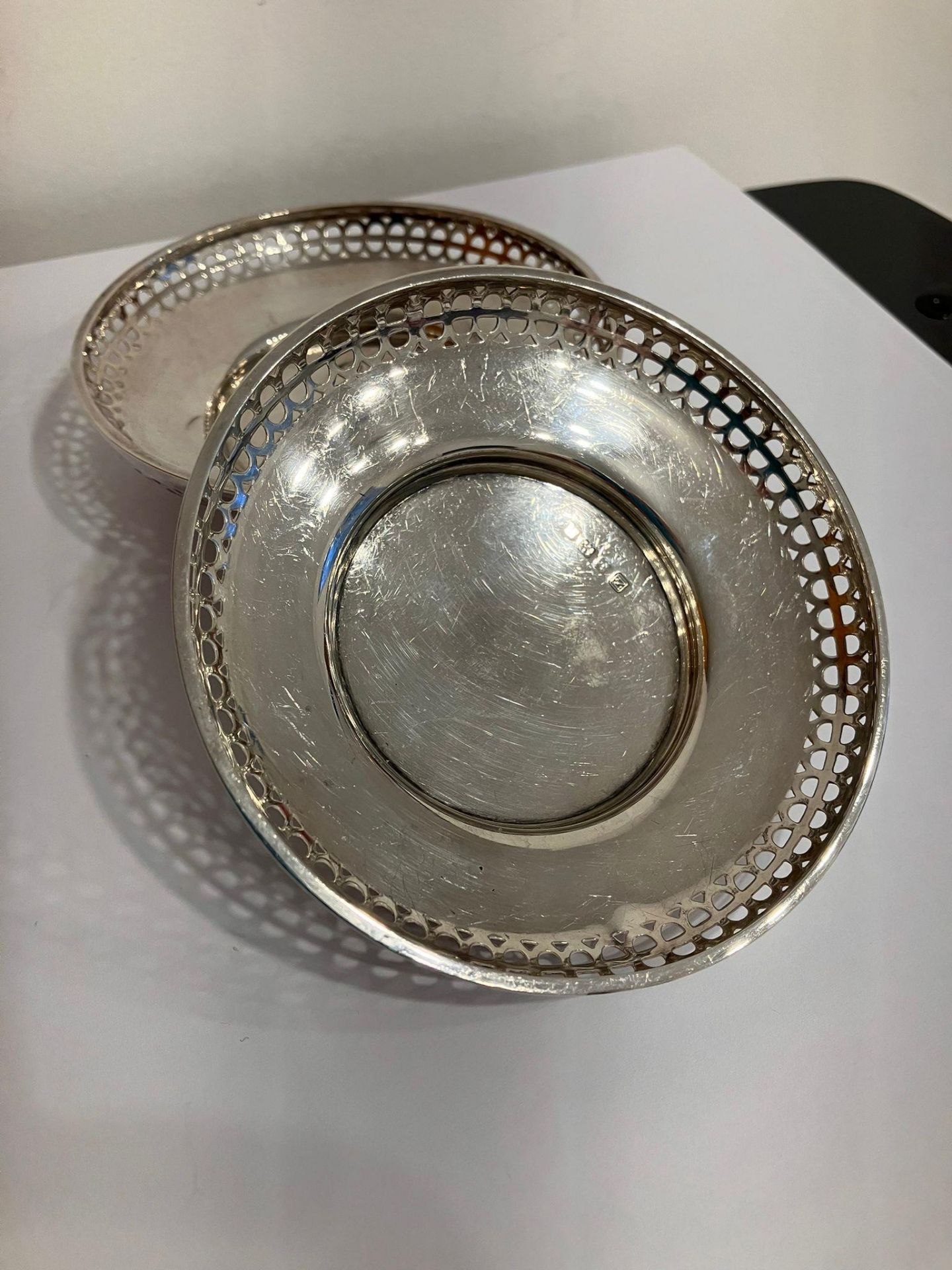 Antique SILVER Pair of BON BON DISHES. Hallmark for A and J Zimmerman, Birmingham 1925. Lovely art - Image 4 of 9
