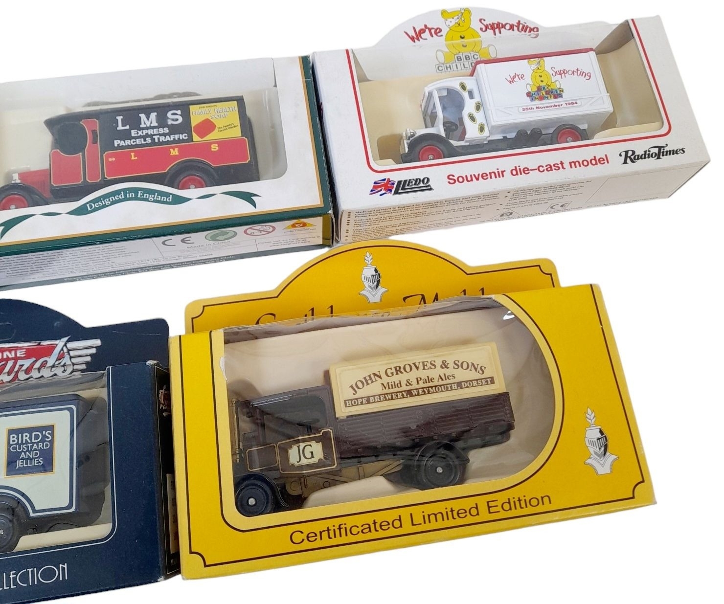 A Pack of Five Vintage Die Cast Toy Vehicles. As new in boxes. - Image 4 of 4