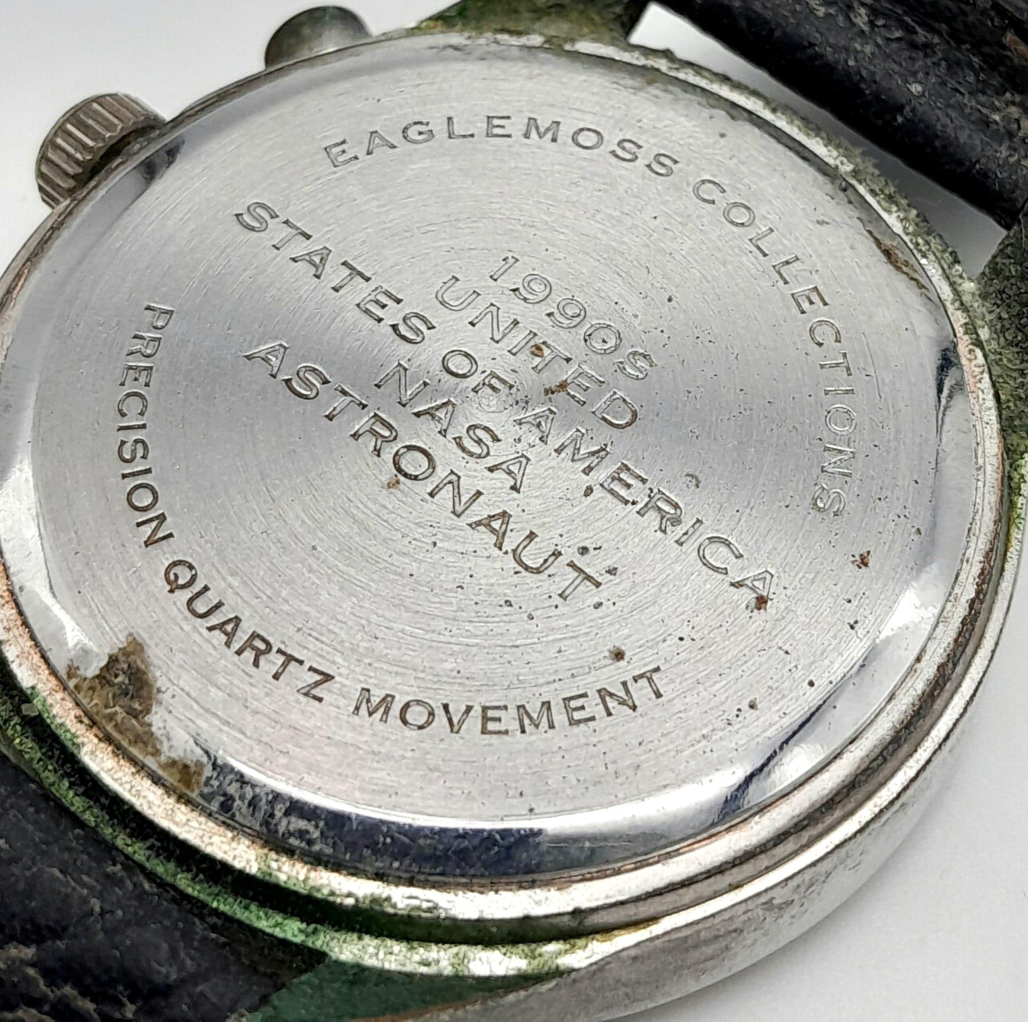 A United States Nasa Astronaut Tribute Watch. Black leather strap (worn), Stainless steel case - - Bild 6 aus 6