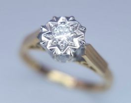 AN 18K YELLOW GOLD DIAMOND SOLITAIRE RING. 3.4G. SIZE O.