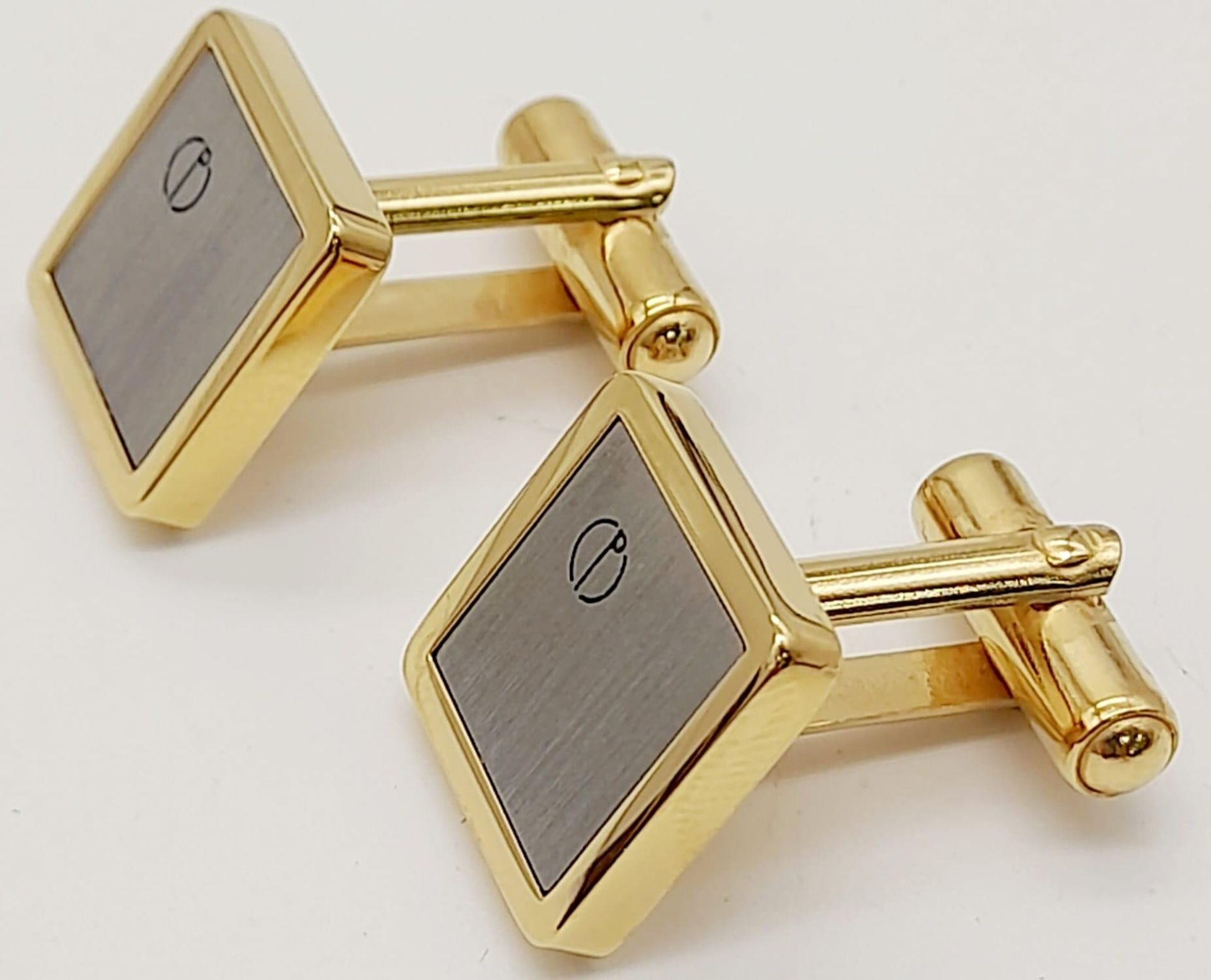 A Pair of Square Two-Tone Yellow Gold Gilt and Silver Panel Inset Cufflinks by Dunhill in their - Image 3 of 7