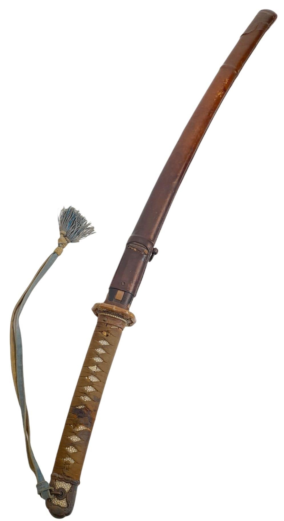 An Antique (Circa 1661) Japanese Samurai Sword. Tang markings of Bushu ju Yoshimasa (English - Image 2 of 12