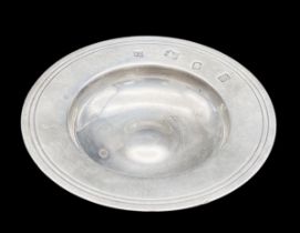 A SOLID SILVER ARMADA TYPE DISH . 48.8gms 8cms DIAMETER