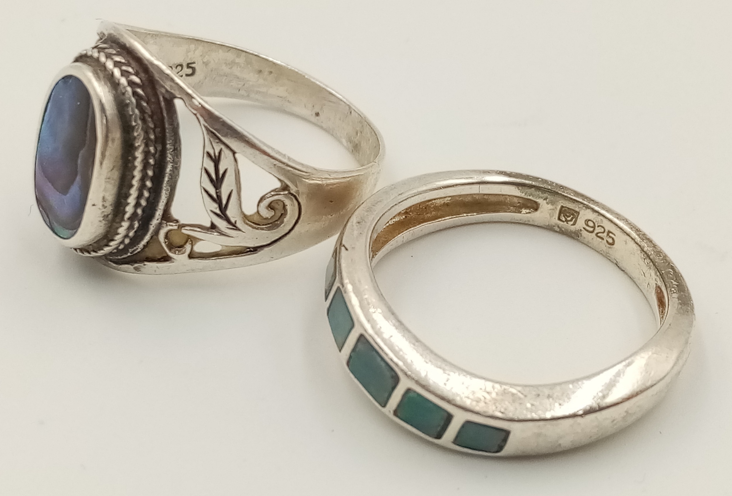 2 X STERLING SILVER MOTHER OF PEARL RINGS. Both size M, 7.2g total weight. Ref: SC 8095