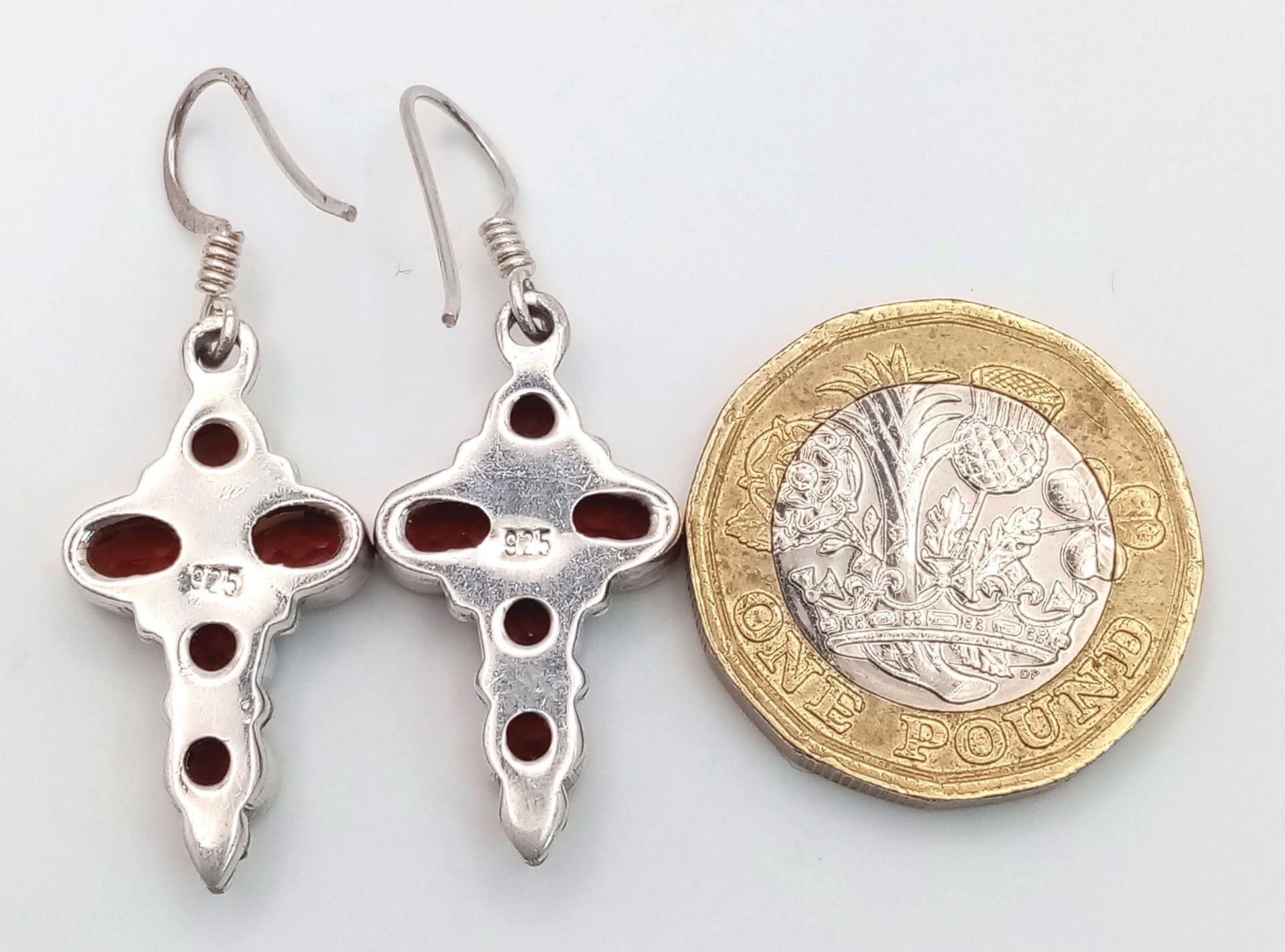 A Pair of Sterling Silver Garnet Set Cross Earrings. 3.5cm drop. 1.4cm Wide and set with 5 Round and - Image 5 of 5