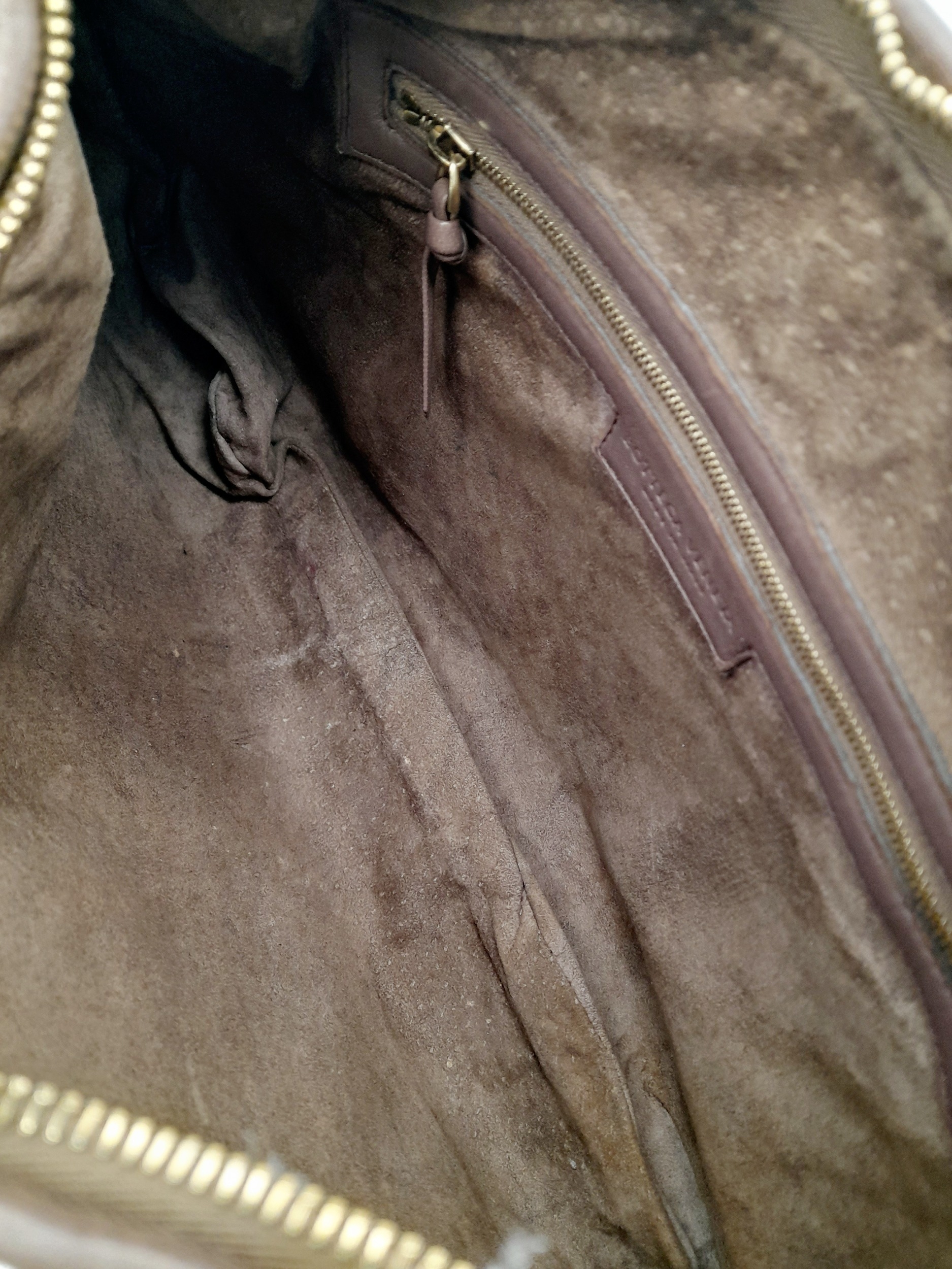 A Bottega Veneta Brown Bag. Intrecciato leather exterior with gold-toned hardware, single handle/ - Image 6 of 8
