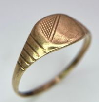 A 9 K yellow gold cygnet ring, size: N, weight: 1.2 g.