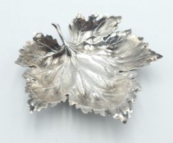A Gianmaria 925 Sterling Silver Small Maple leaf Dish. 7.5cm 35g