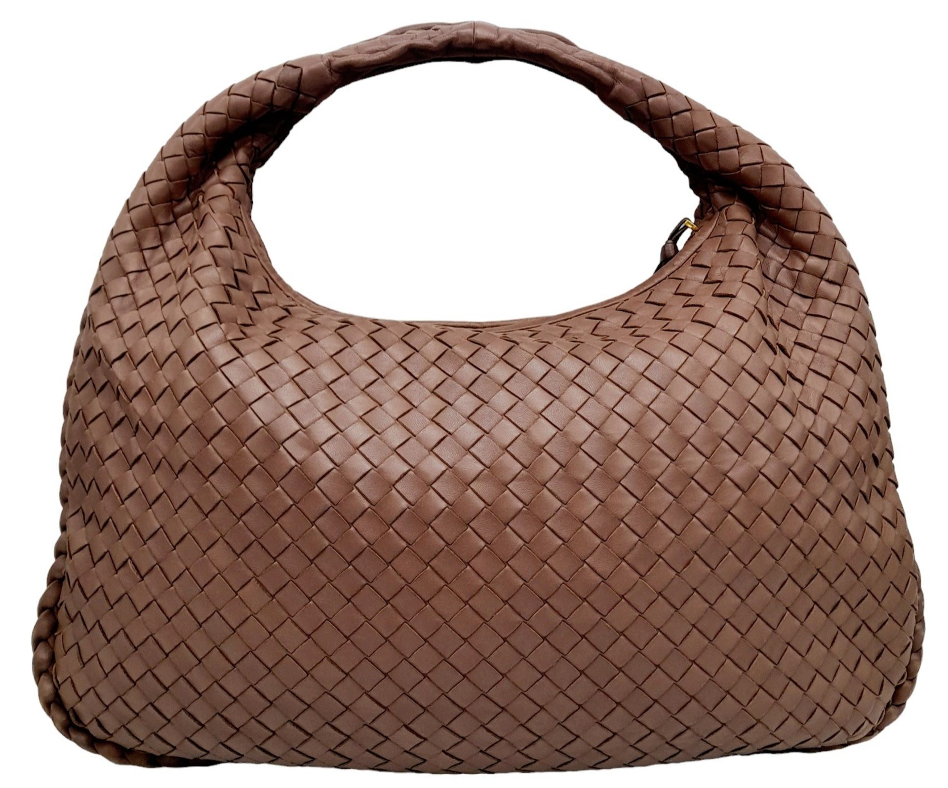 A Bottega Veneta Brown Bag. Intrecciato leather exterior with gold-toned hardware, single handle/ - Bild 2 aus 8