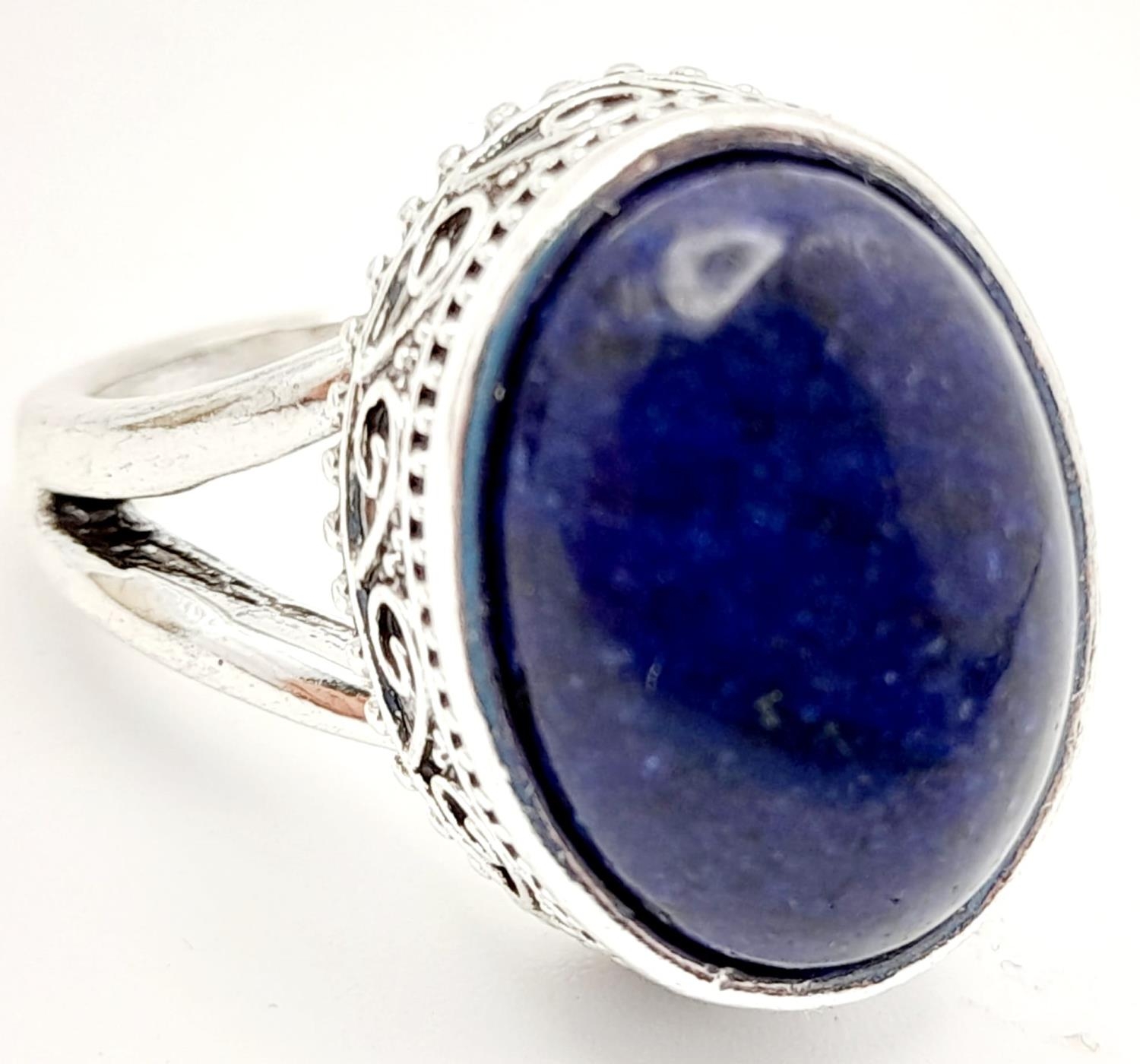 A Lapis Lazuli Jewellery Suite Comprising of: Cuff bracelet, ring - N, earrings and necklace - 44cm - Image 7 of 8