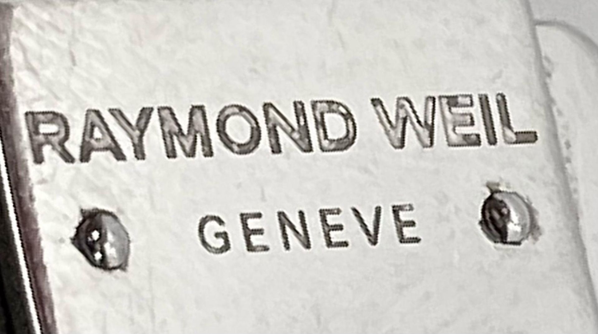 A Classic Raymond Weil Geneve Quartz Gents Watch. Stainless steel bracelet and case - 39mm. Silver - Bild 10 aus 10