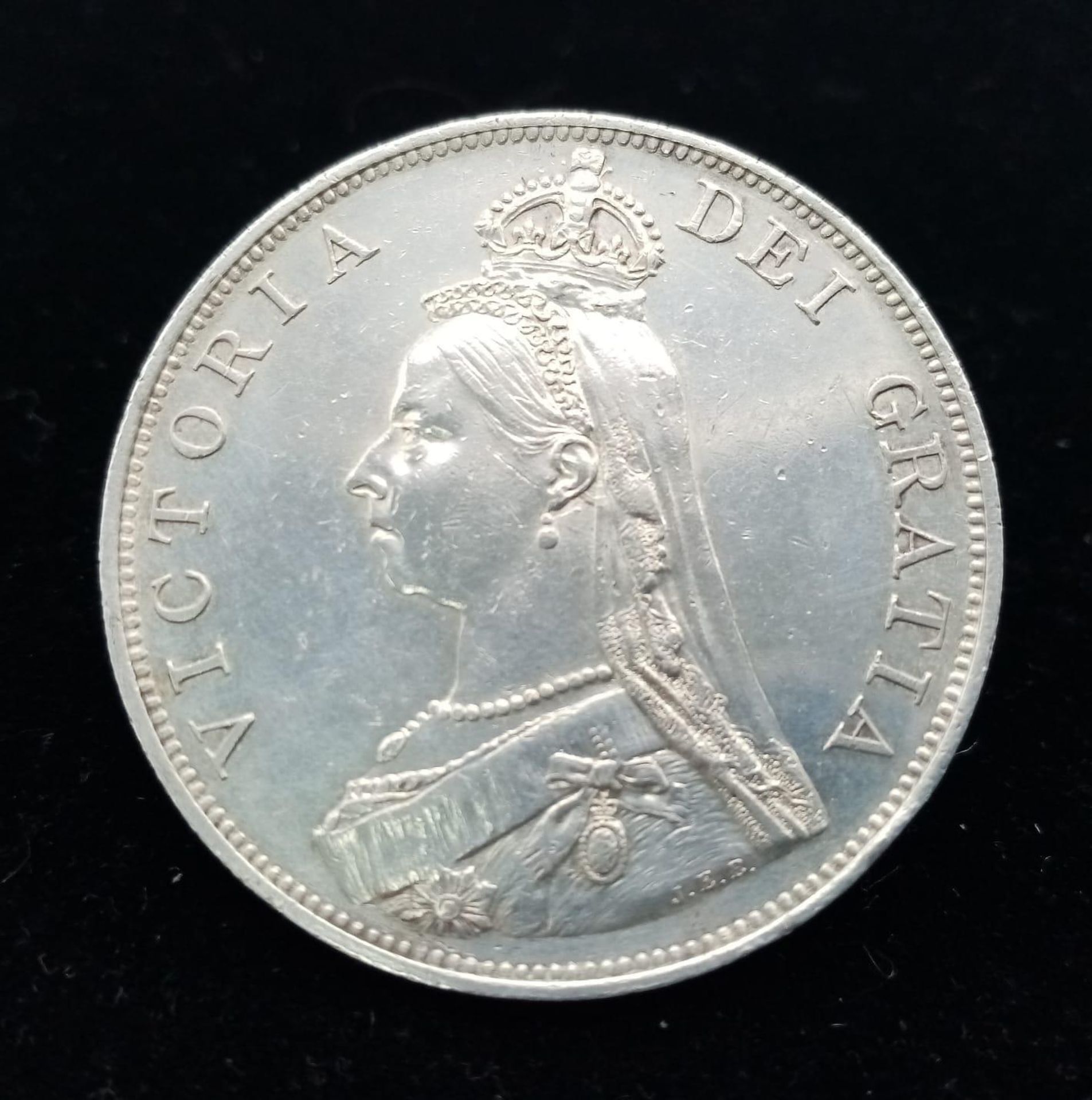 An 1887 Queen Victoria Double Florin Silver Coin. EF grade but please see photos. - Bild 2 aus 2