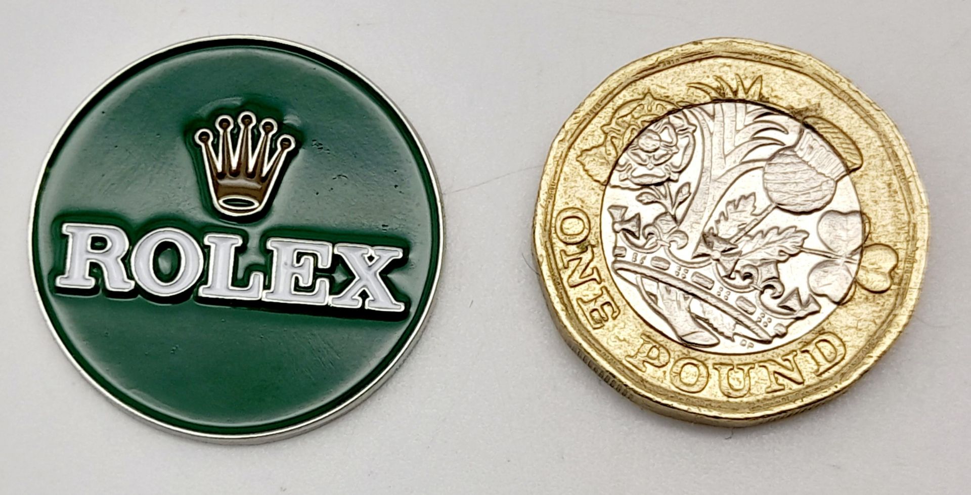 A Rolex Branded Retractable 'Flick' Golf Putting Divot Repair Tool. Removable magnetic ball marker - - Bild 4 aus 4