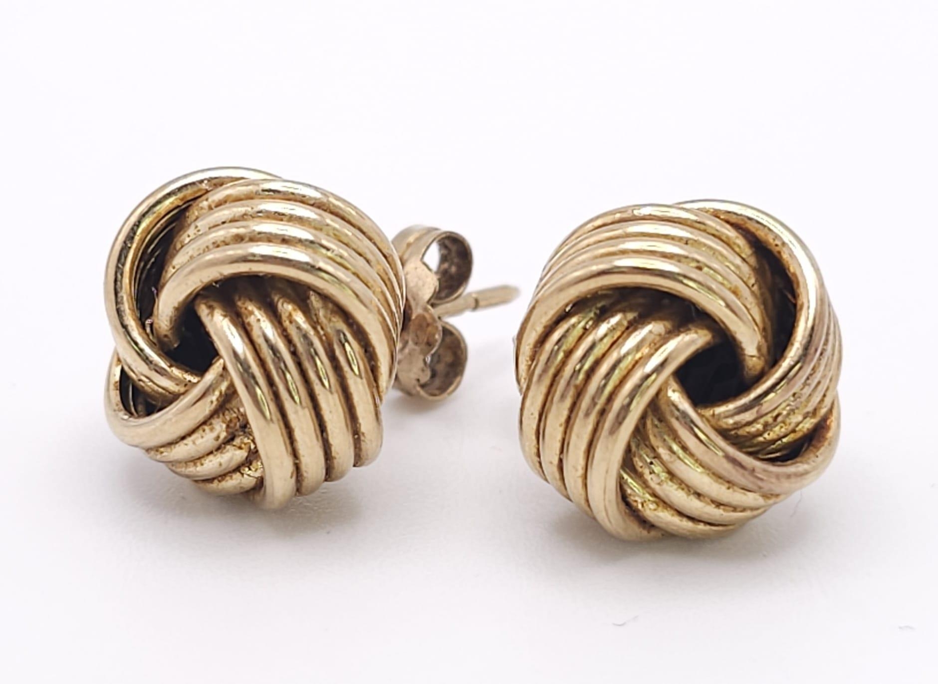 A Pair of 9k Yellow Gold Knot Stud Earrings. 3.8g total weight. Ref: 16469