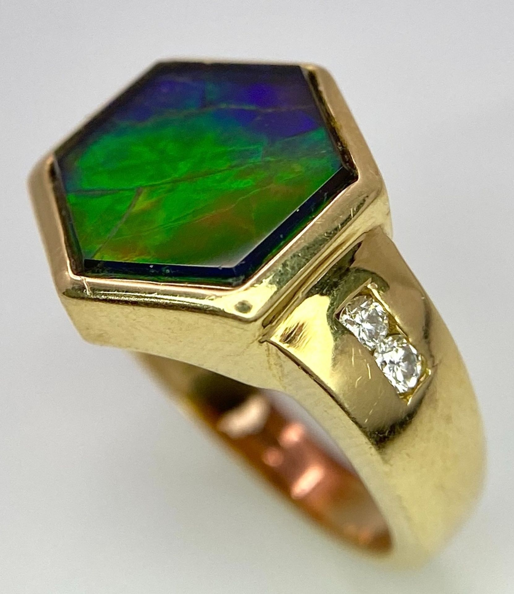 A Very Different, 14K Gold, Ammolite and Diamond Ring. Hexagonal shape. Size L. 6.3g total weight. - Image 6 of 9