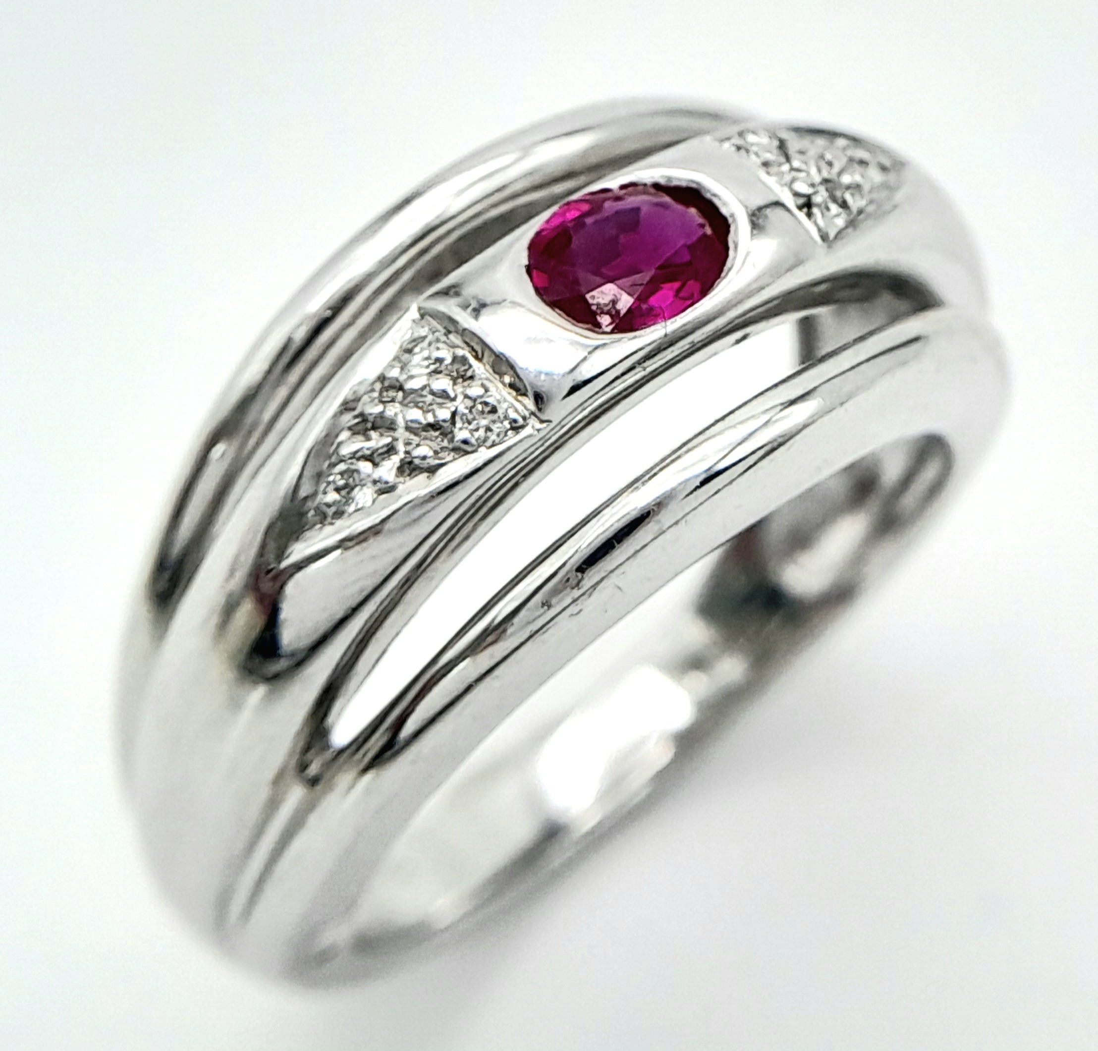 AN 18K WHITE GOLD DIAMOND & RUBY RING. Size N, 6.6g total weight. Ref: SC 8068 - Image 5 of 8