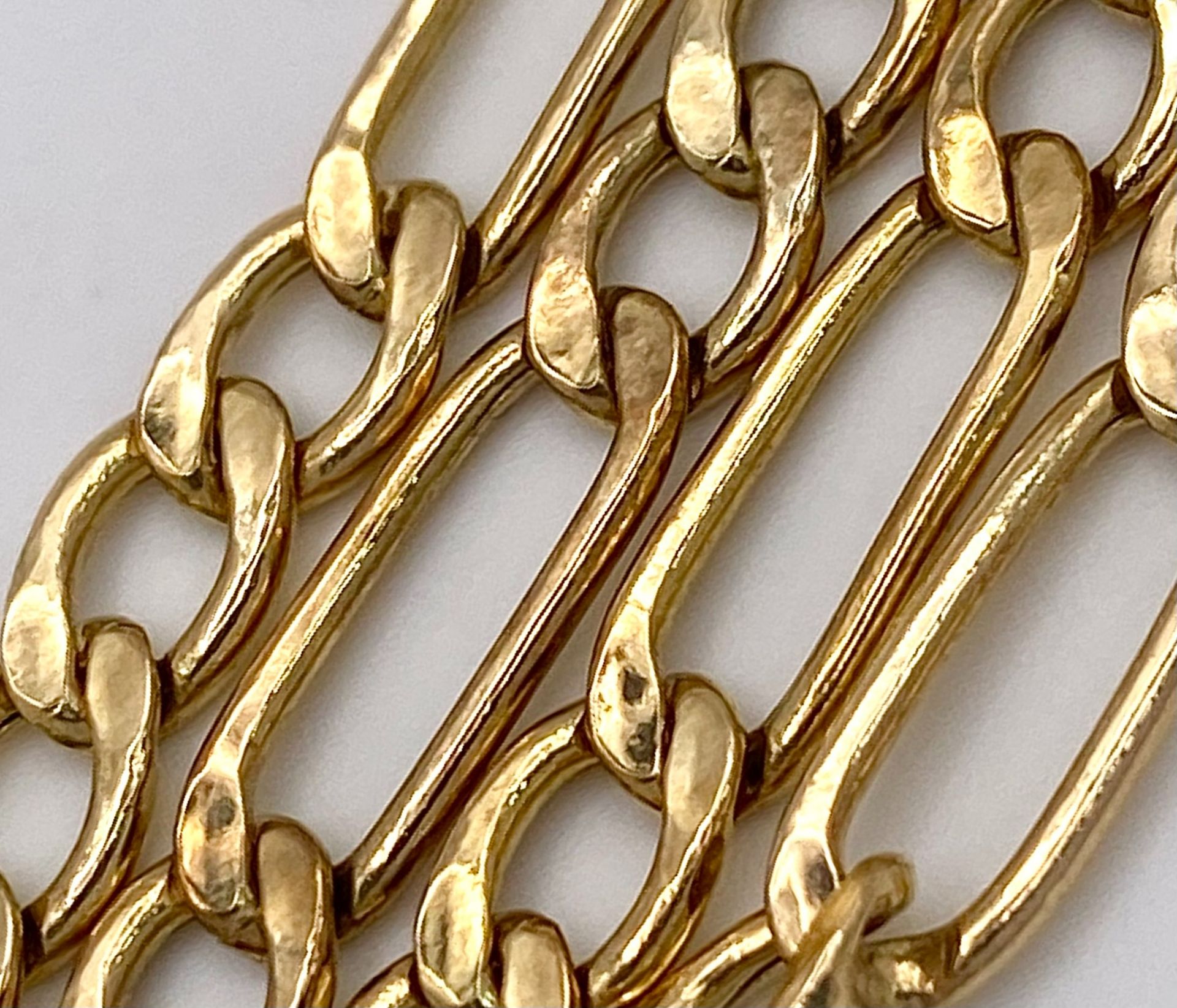 A 9K Yellow Gold Figaro Link Chain/Necklace. 46cm. 4.4g weight. - Bild 6 aus 6