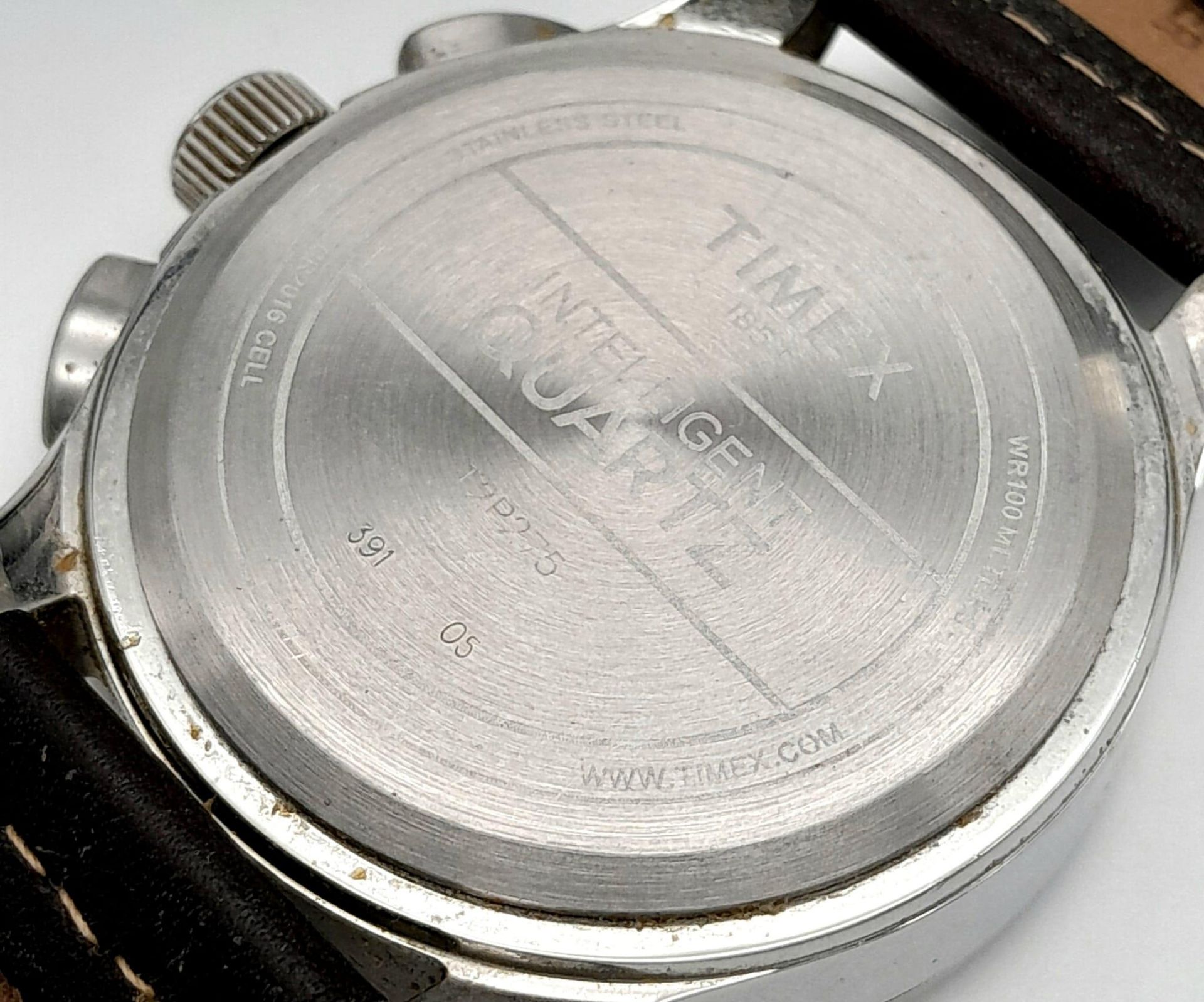 A Timex Intelligent Chronograph Quartz Gents Watch. Brown leather strap. Stainless steel case - - Bild 5 aus 6
