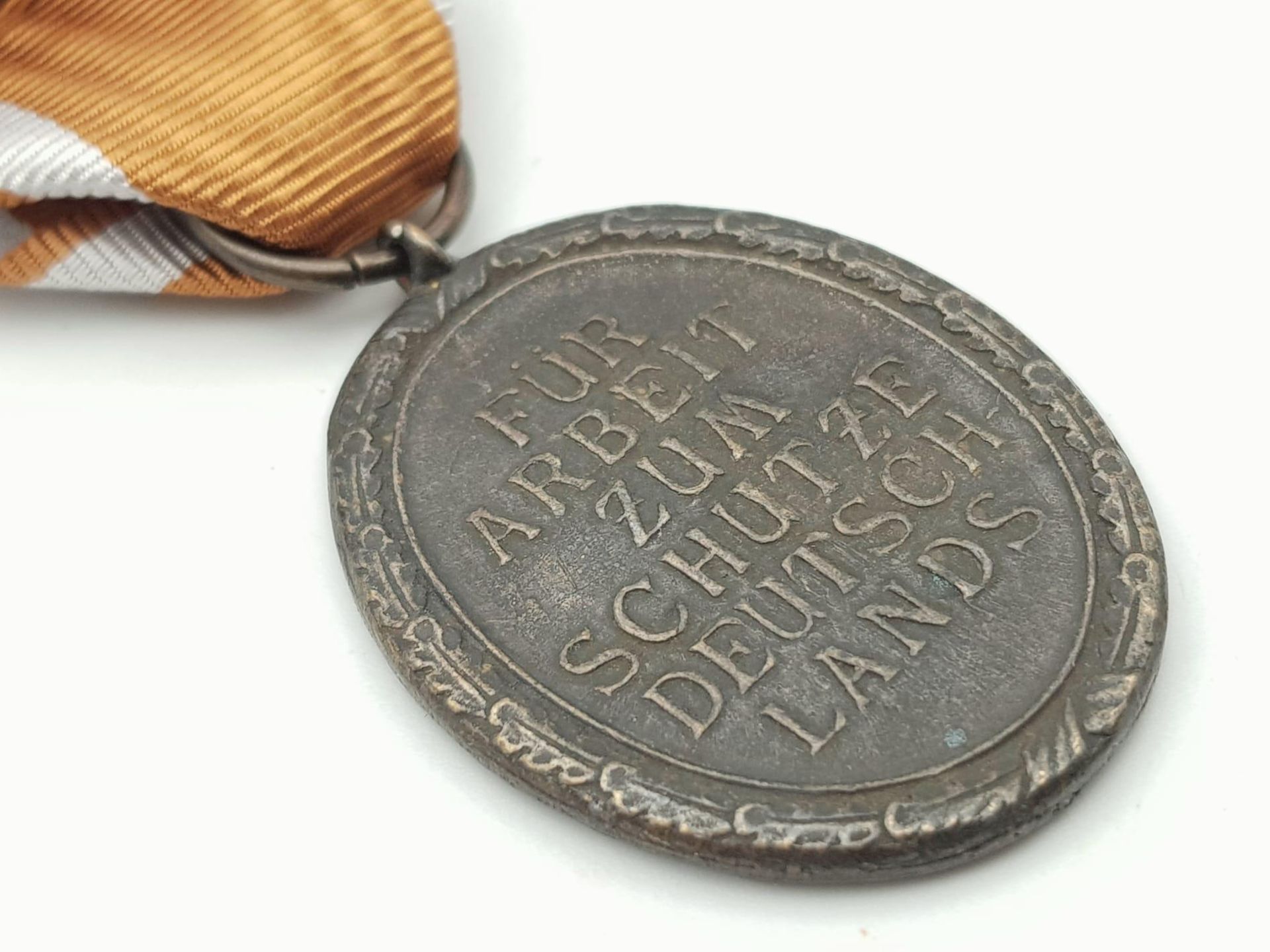 WW2 German West Wall Medal Awarded to those who had built or served on the Siegfried Line. - Bild 4 aus 4