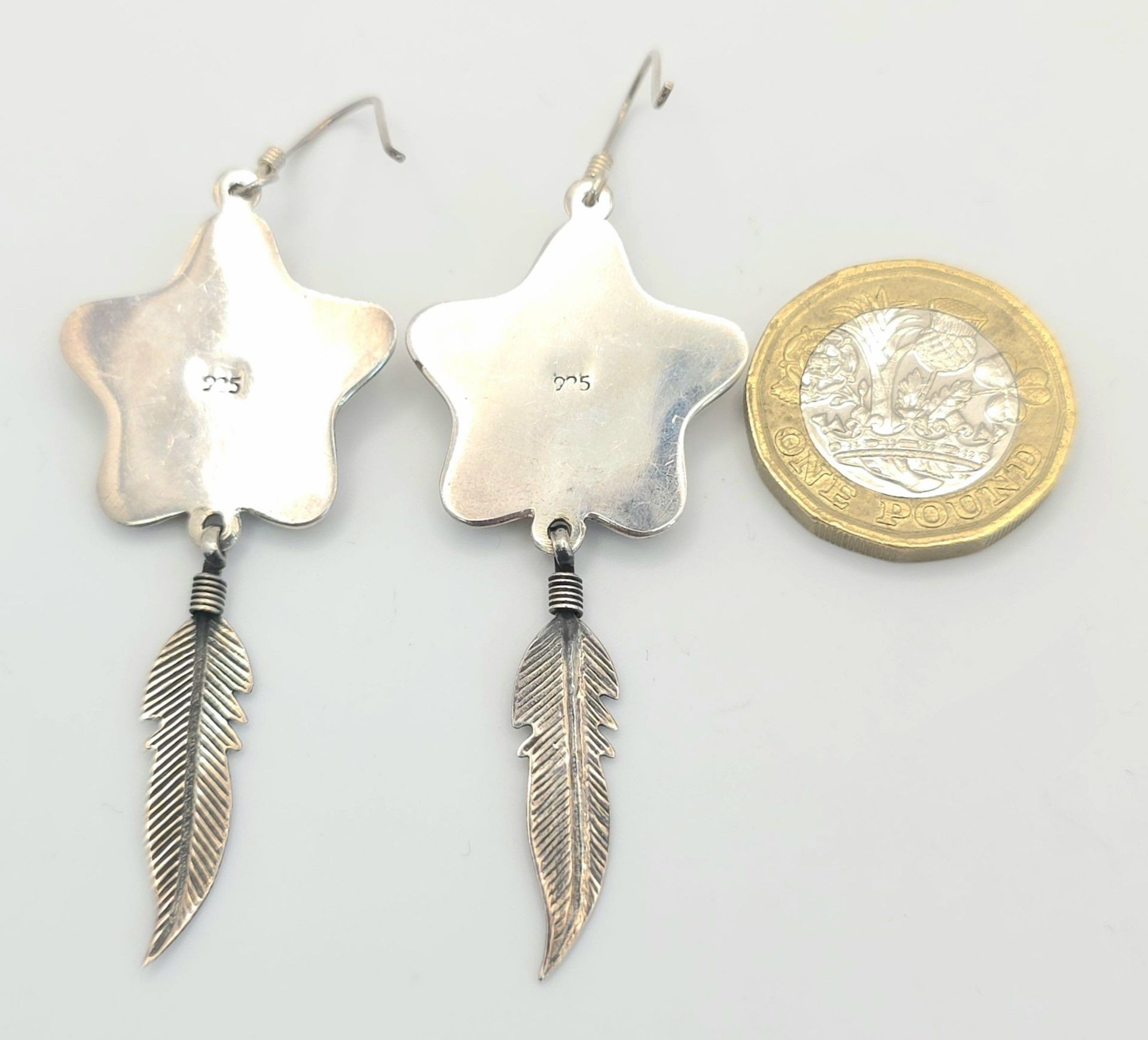 A Pair of Vintage Sterling Silver Native American Feather Design Earrings. Set with Mother of Pearl, - Image 4 of 5