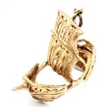 A 9K YELLOW GOLD PIRATE SHIP CHARM. 3.4cm length, 5.2g weight. Ref: SC 8138