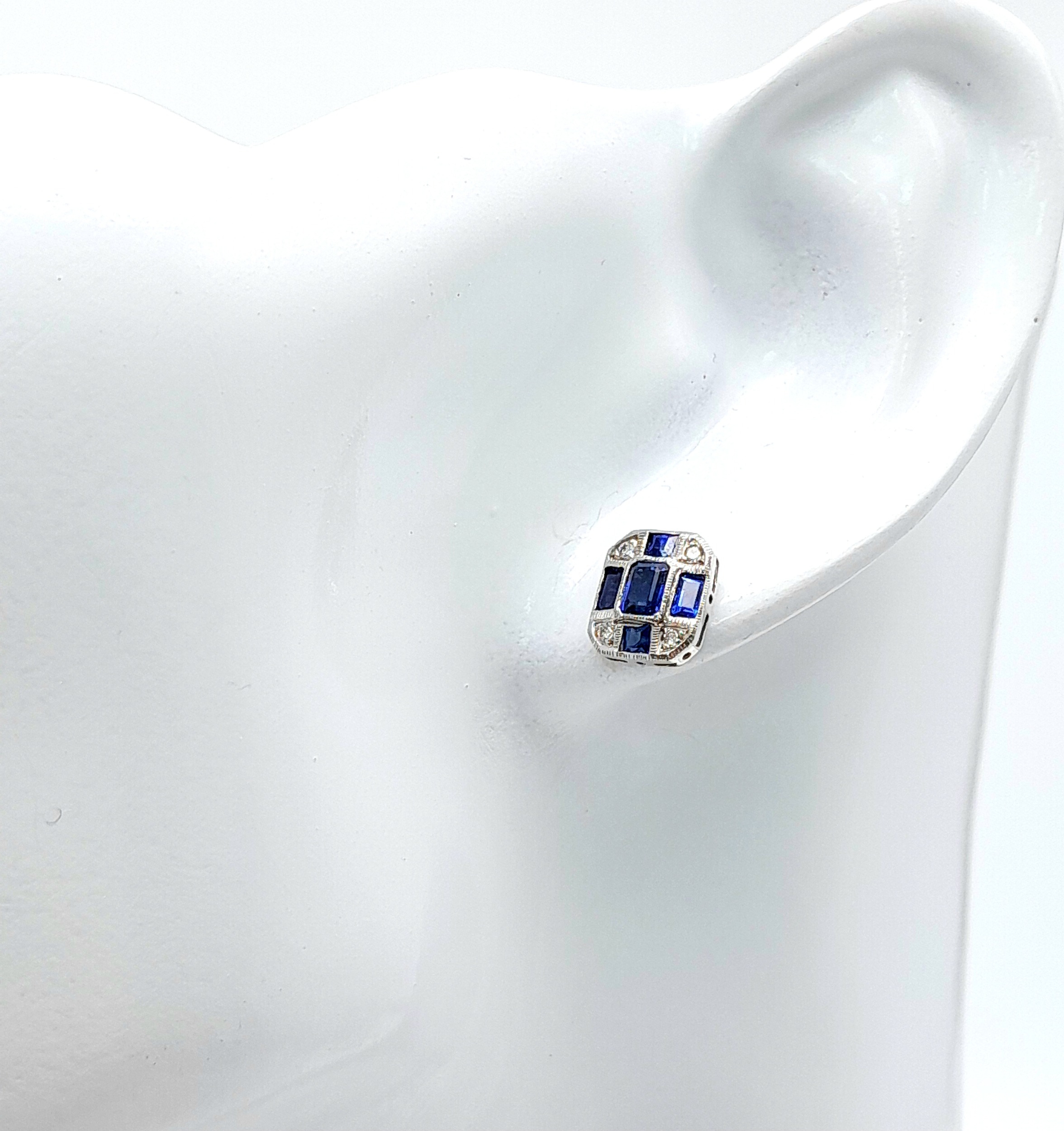 An Exquisite Pair of Vintage 9K White Gold, Diamond and Sapphire Art Deco Design Stud Earrings. - Image 2 of 6