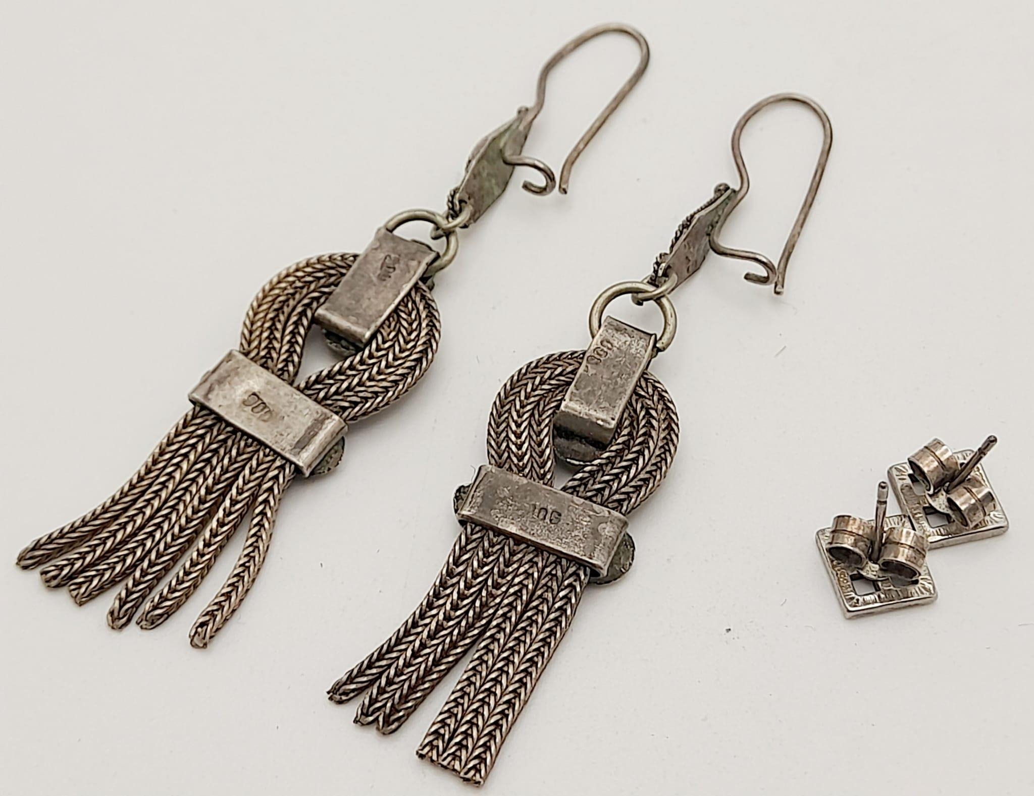 2X very stylish pairs of silver earrings. Total weight 12.6G. Please see photos for details. - Image 2 of 4