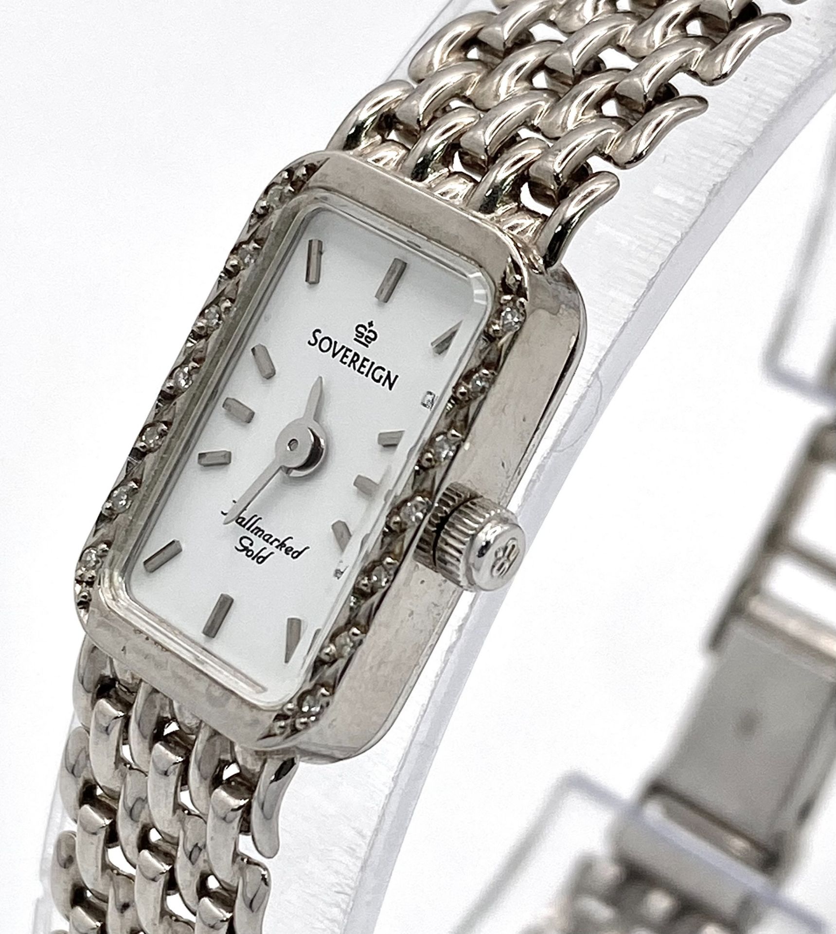 A 9K White Gold Sovereign Quartz Watch. 9K gold bracelet and case - 13mm. White dial. Diamond bezel. - Bild 2 aus 6