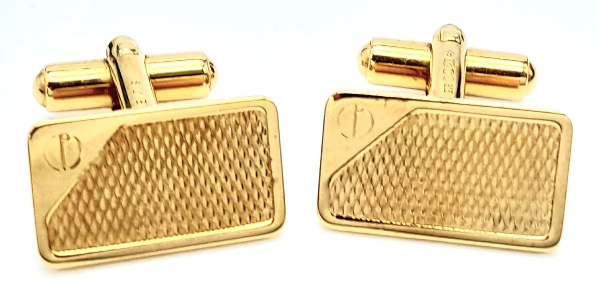 A Pair of Hallmarked 1985 Yellow Gold Gilt Sterling Silver Cufflinks by Dunhill in their original