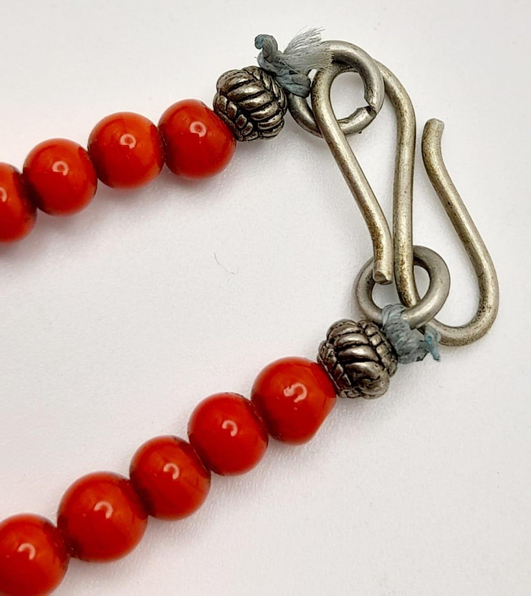 A Vintage Moroccan Berber Amber and Coral Necklace plus a pair of Amber Earrings. Necklace - Image 4 of 5