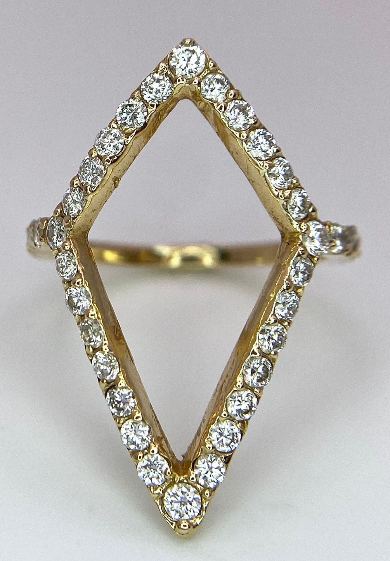 An 18K Yellow Gold (tested) Diamond Trillion Shaped Ring. Size J. 2.6g weight. Ref: 016674 - Image 2 of 4