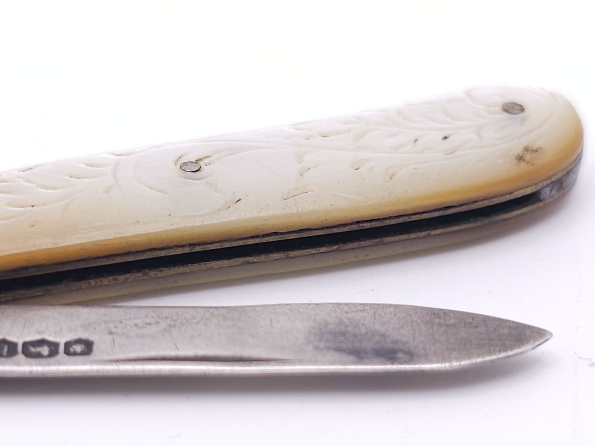 An antique sterling silver folding knife with Mother of Pearl inlay handle. Full Sheffield - Bild 6 aus 8