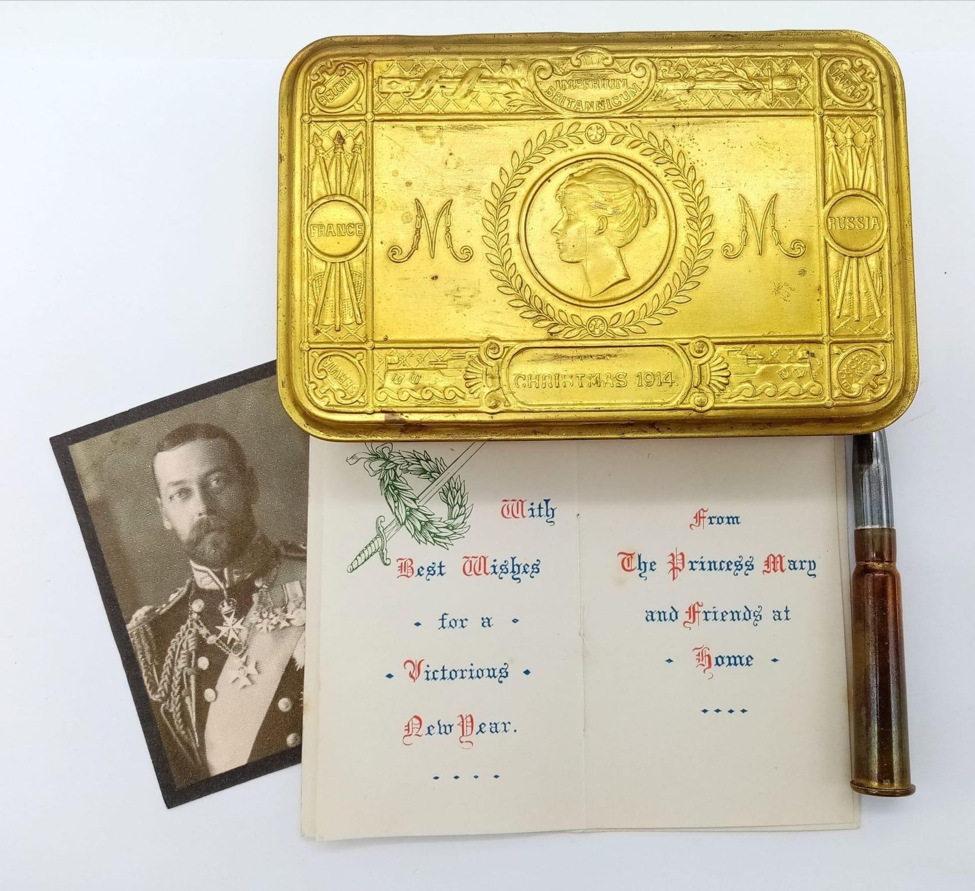 WW1 British 1914 Princess Mary Christmas Tin with original pencil, Christmas Card & Picture of the - Image 2 of 3