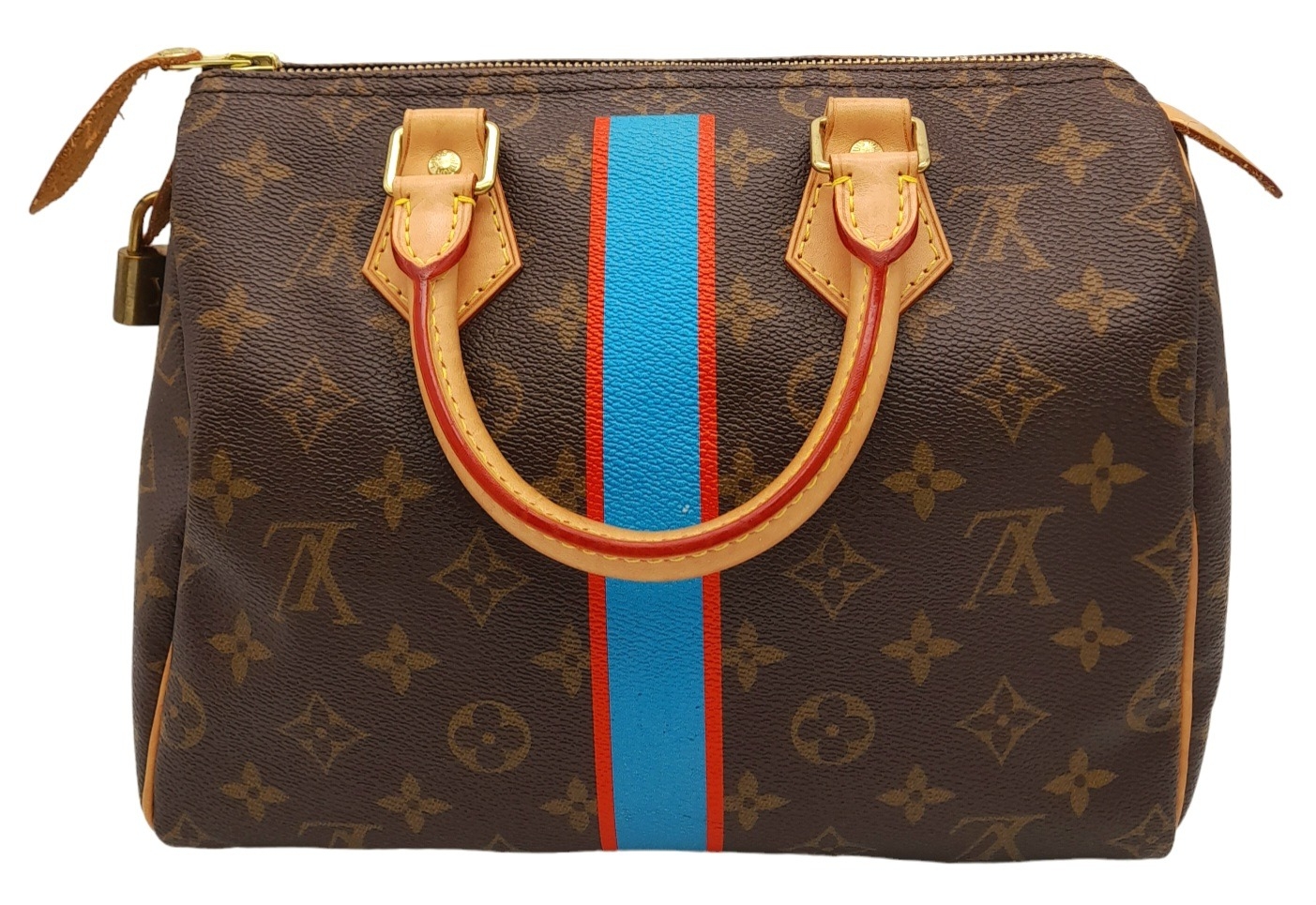A Louis Vuitton Monogram Stripe Canvas Speedy Perso Bag. LV monogram canvas exterior with C.L. - Image 6 of 10