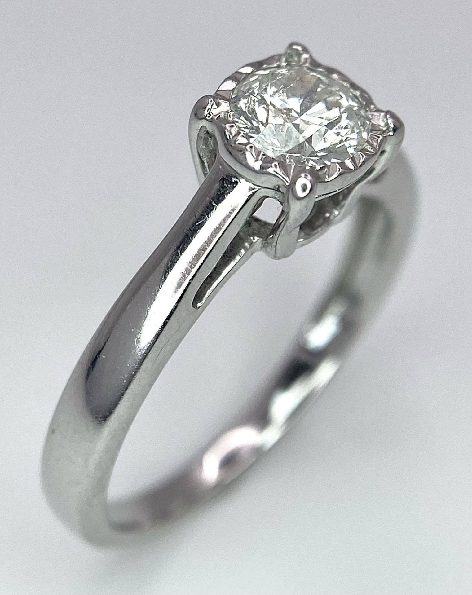 An 18K White Gold Diamond Solitaire Ring. 0.65ct brilliant round cut diamond. Size M. 2.75g total - Bild 2 aus 9