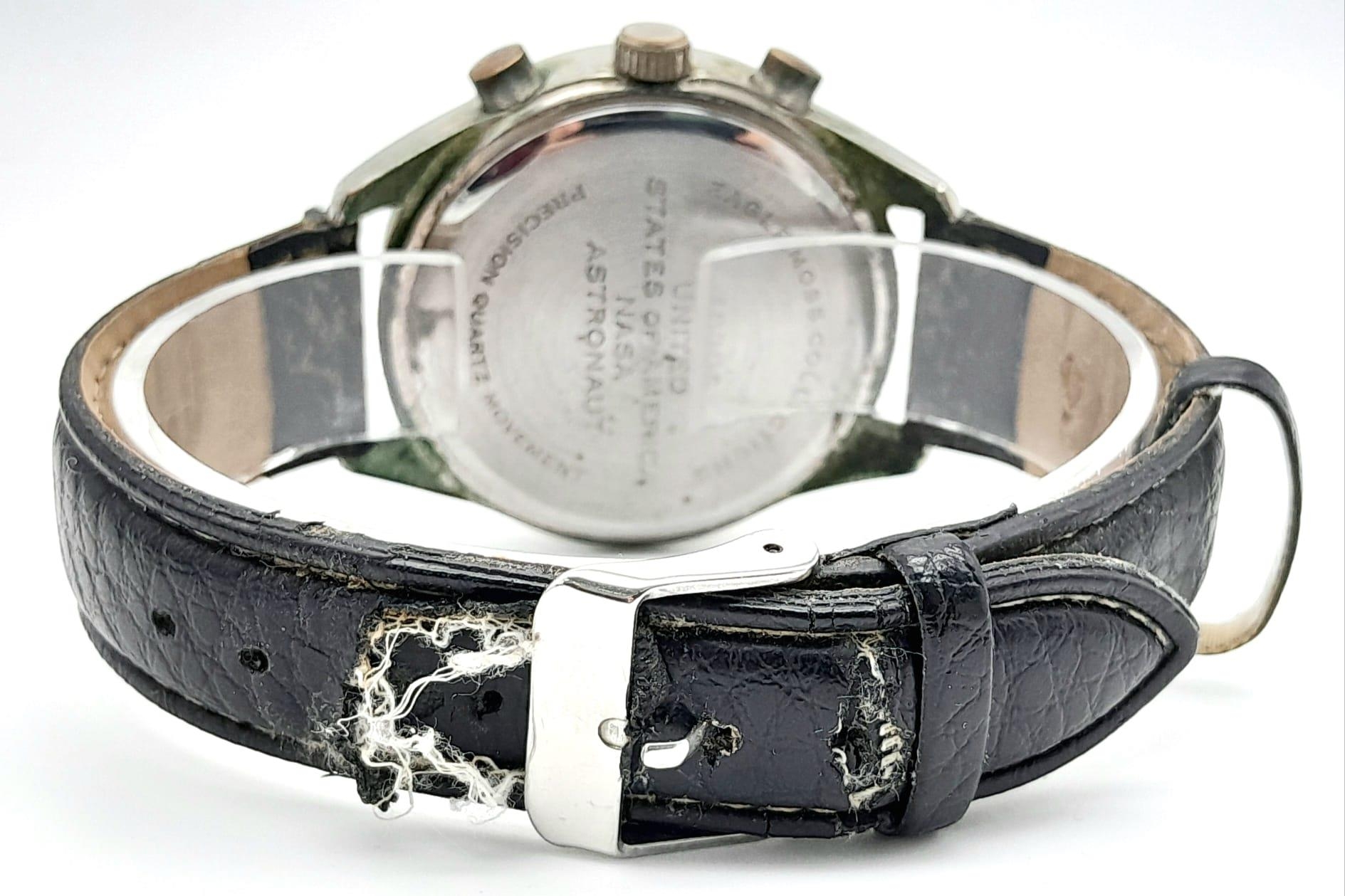 A United States Nasa Astronaut Tribute Watch. Black leather strap (worn), Stainless steel case - - Bild 4 aus 6