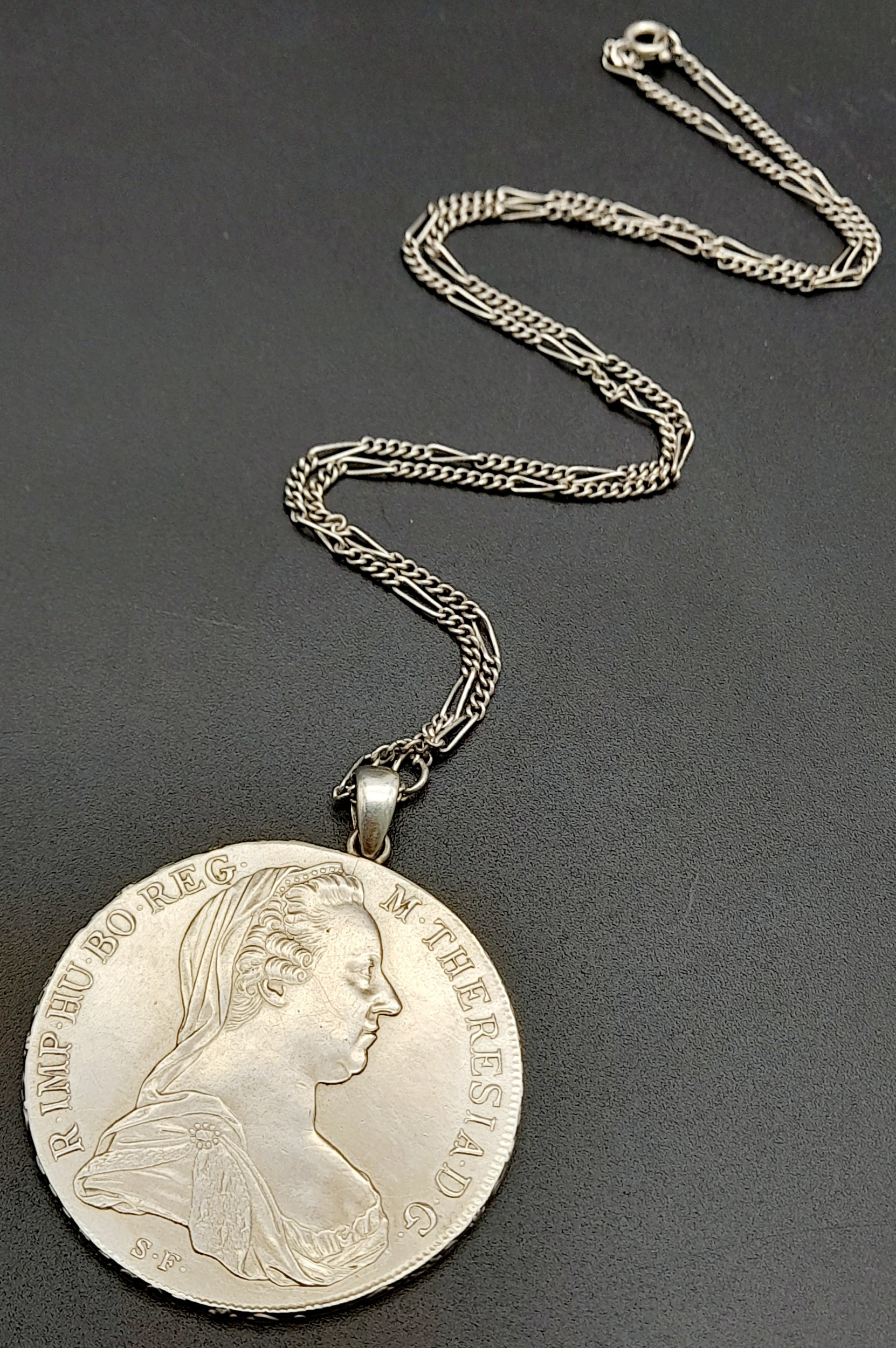 A Silver Theresia Coin and Chain. 31.64g. Ref: 610001Q. - Image 2 of 3