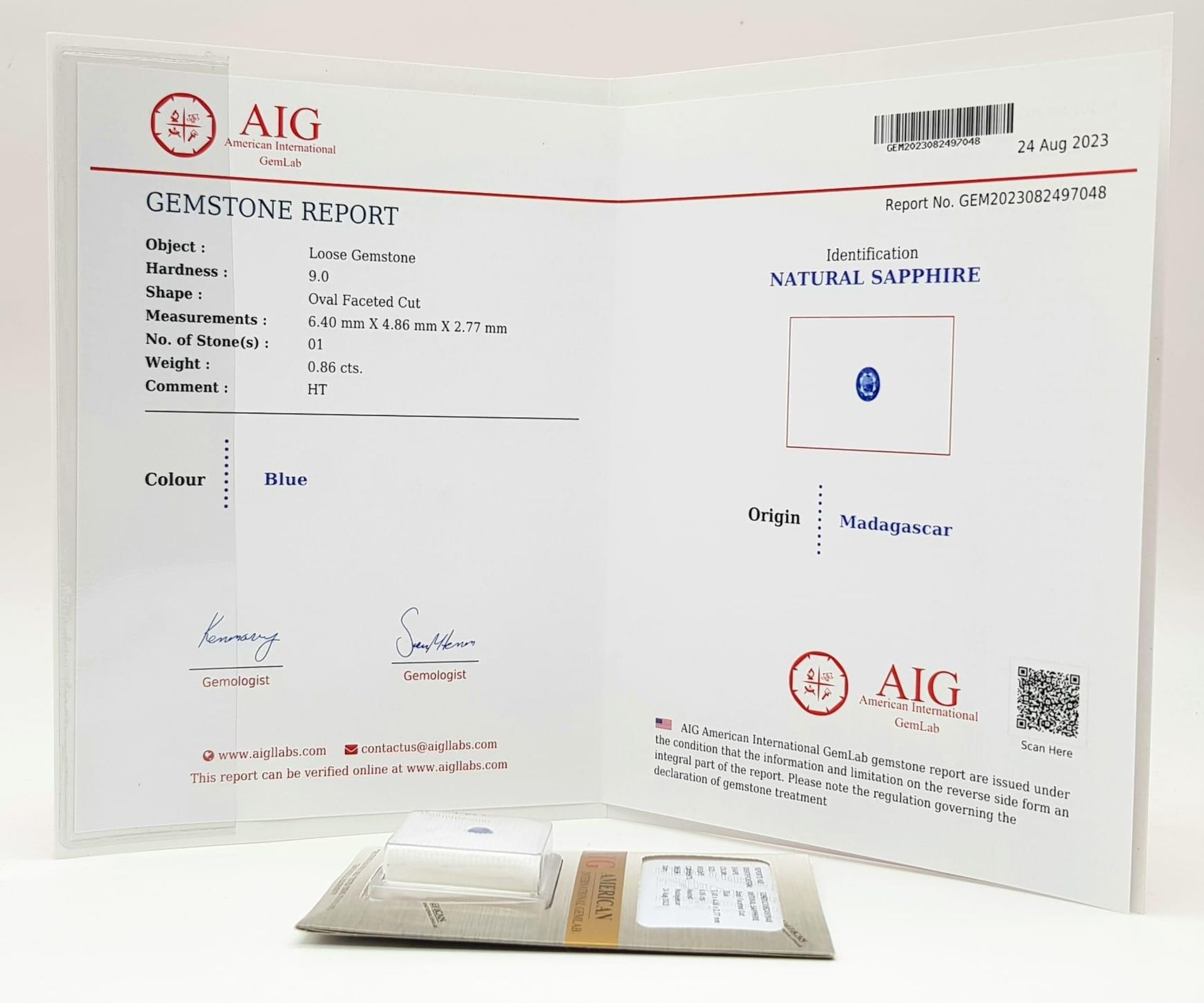 A 0.86ct Madagascan Blue Sapphire - AIG Certified in a sealed box. - Bild 4 aus 5