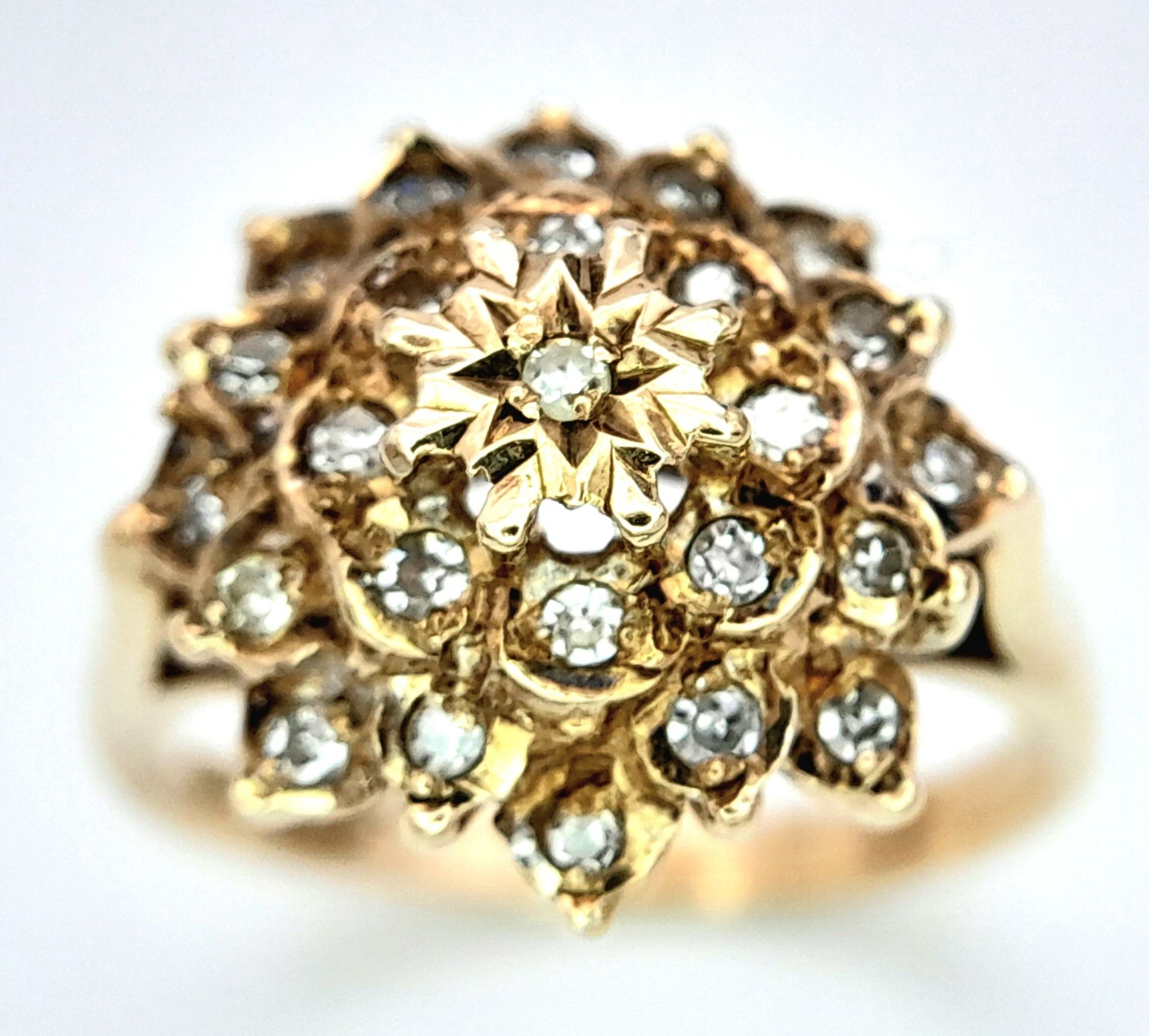 A 9K YELLOW GOLD DIAMOND CLUSTER RING. Size J, 2.8g total weight. Ref: SC 8032 - Image 4 of 6