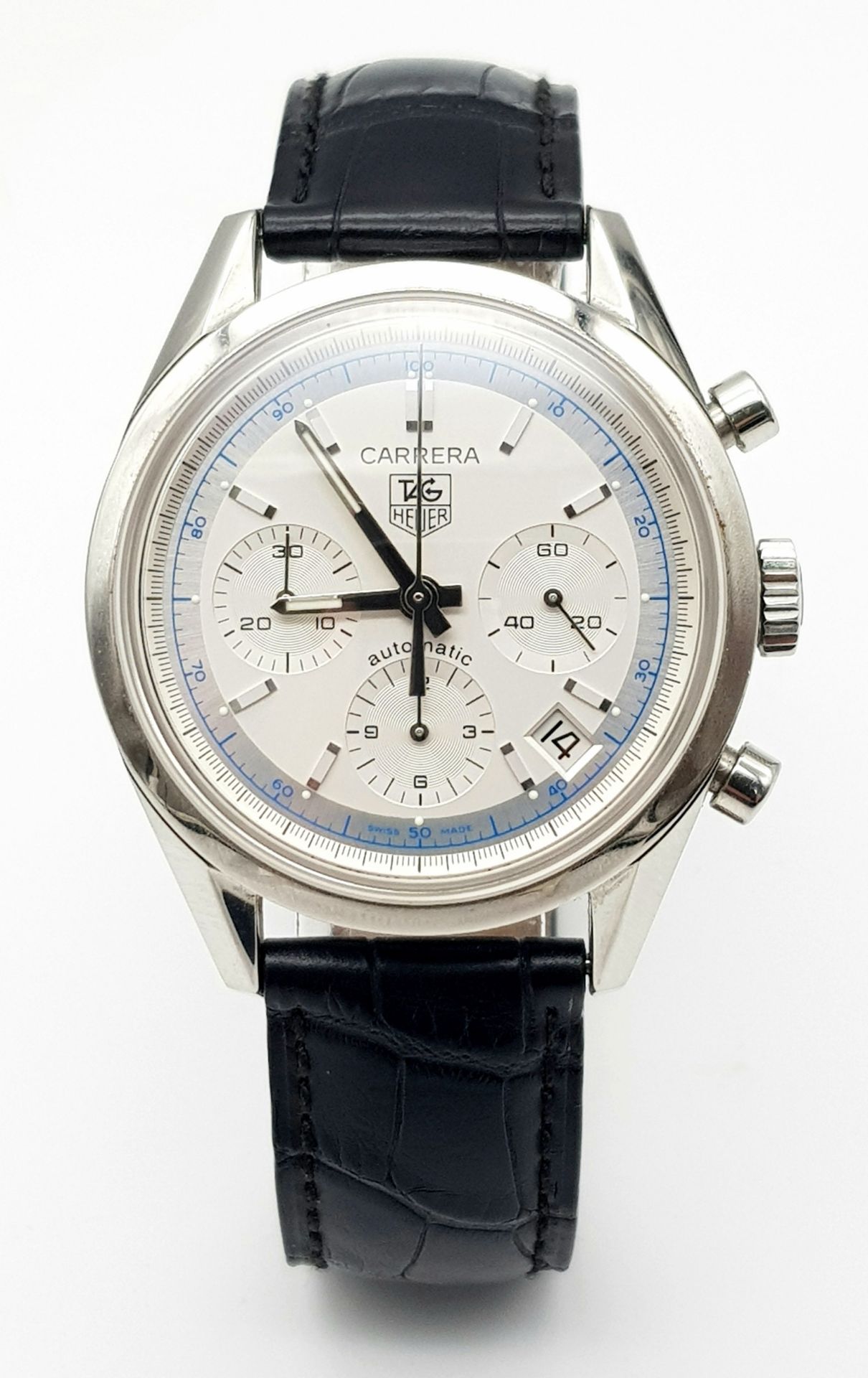 A Tag Heuer Carrera Automatic Chronograph Gents Watch. Black leather Tag strap. Stainless steel case