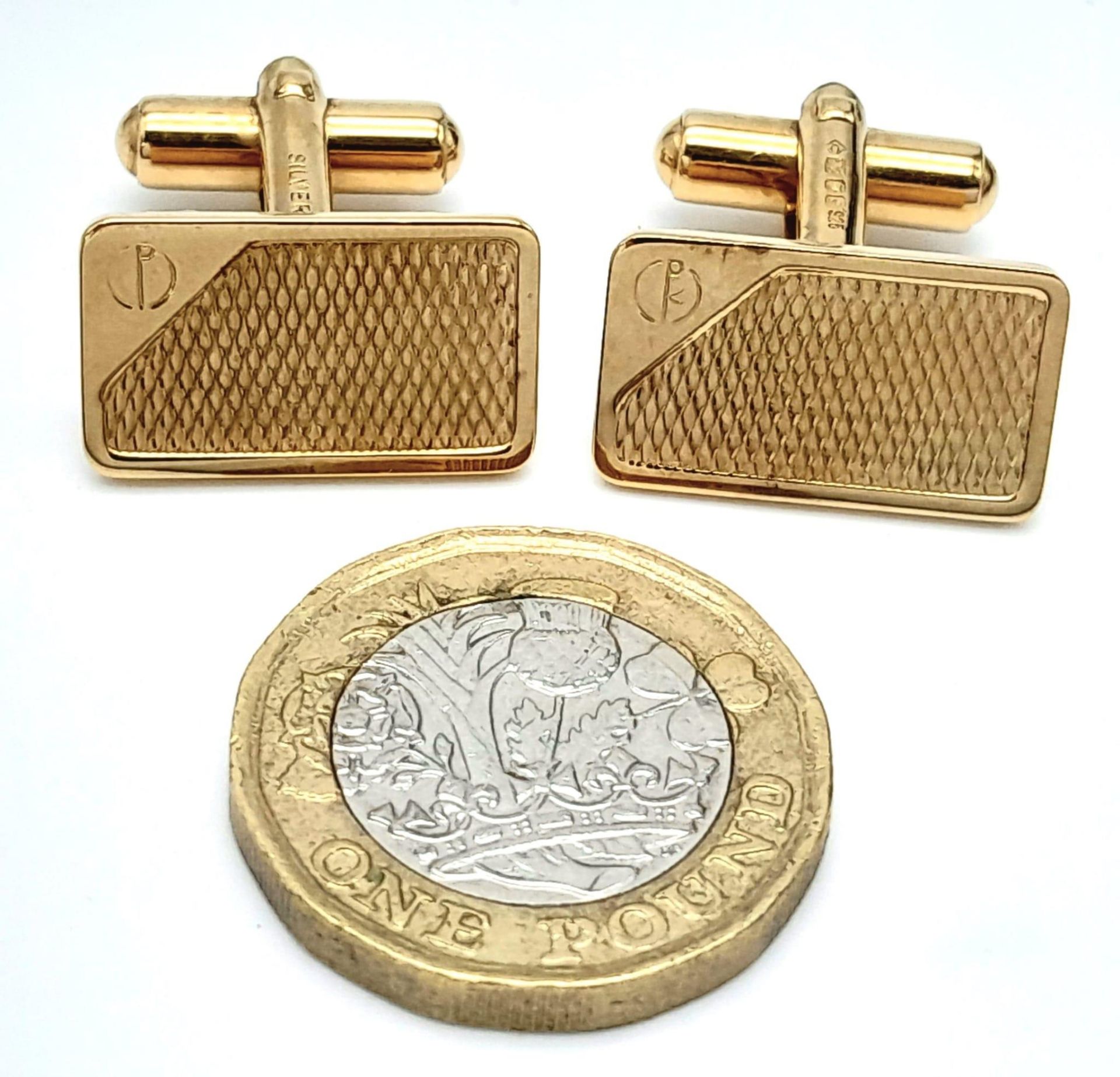 A Pair of Hallmarked 1985 Yellow Gold Gilt Sterling Silver Cufflinks by Dunhill in their original - Image 3 of 6