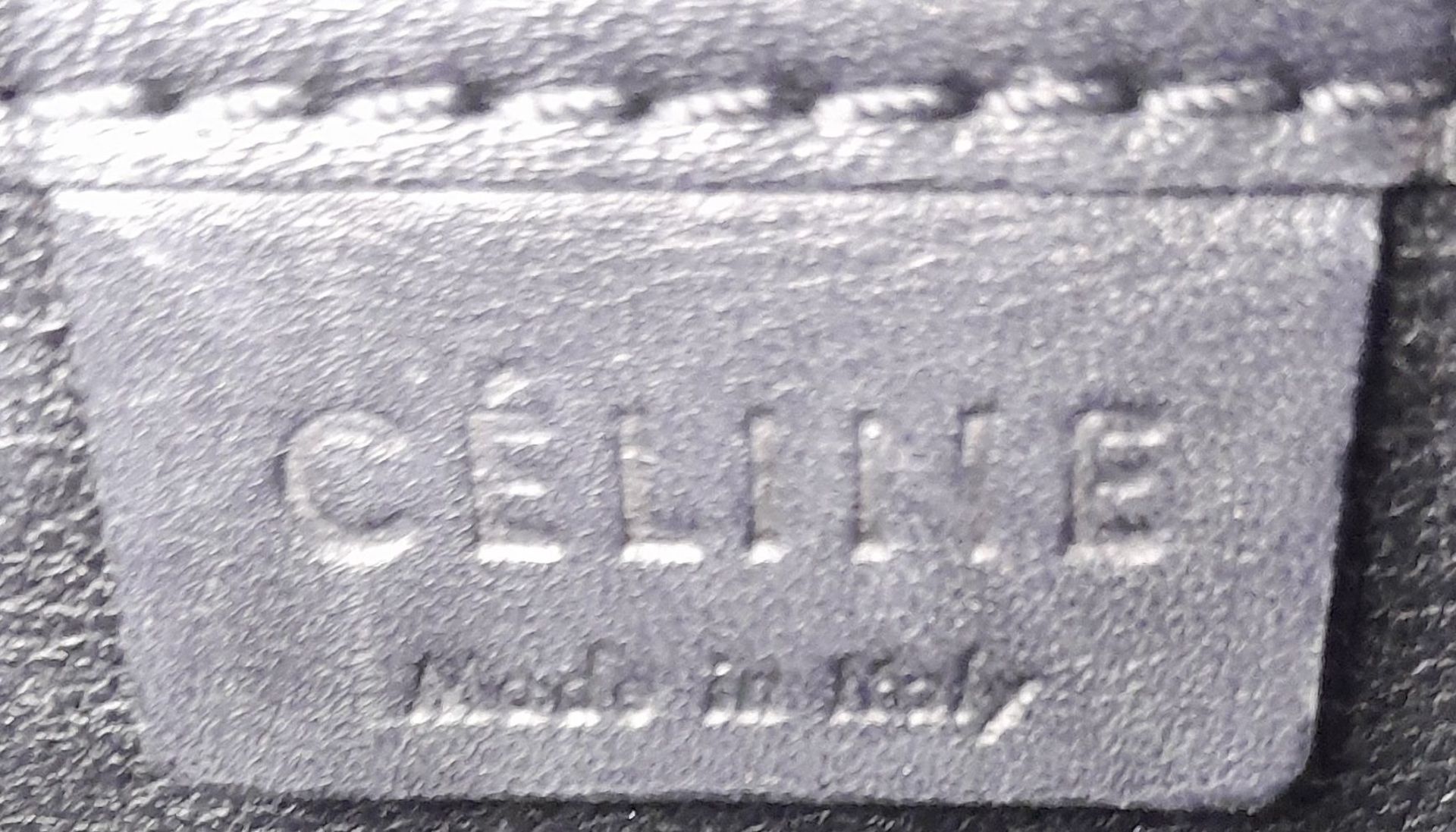 A Celine Tri Colour Hand/Shoulder Bag. Burgundy and black leather exterior with soft textile - Bild 10 aus 11