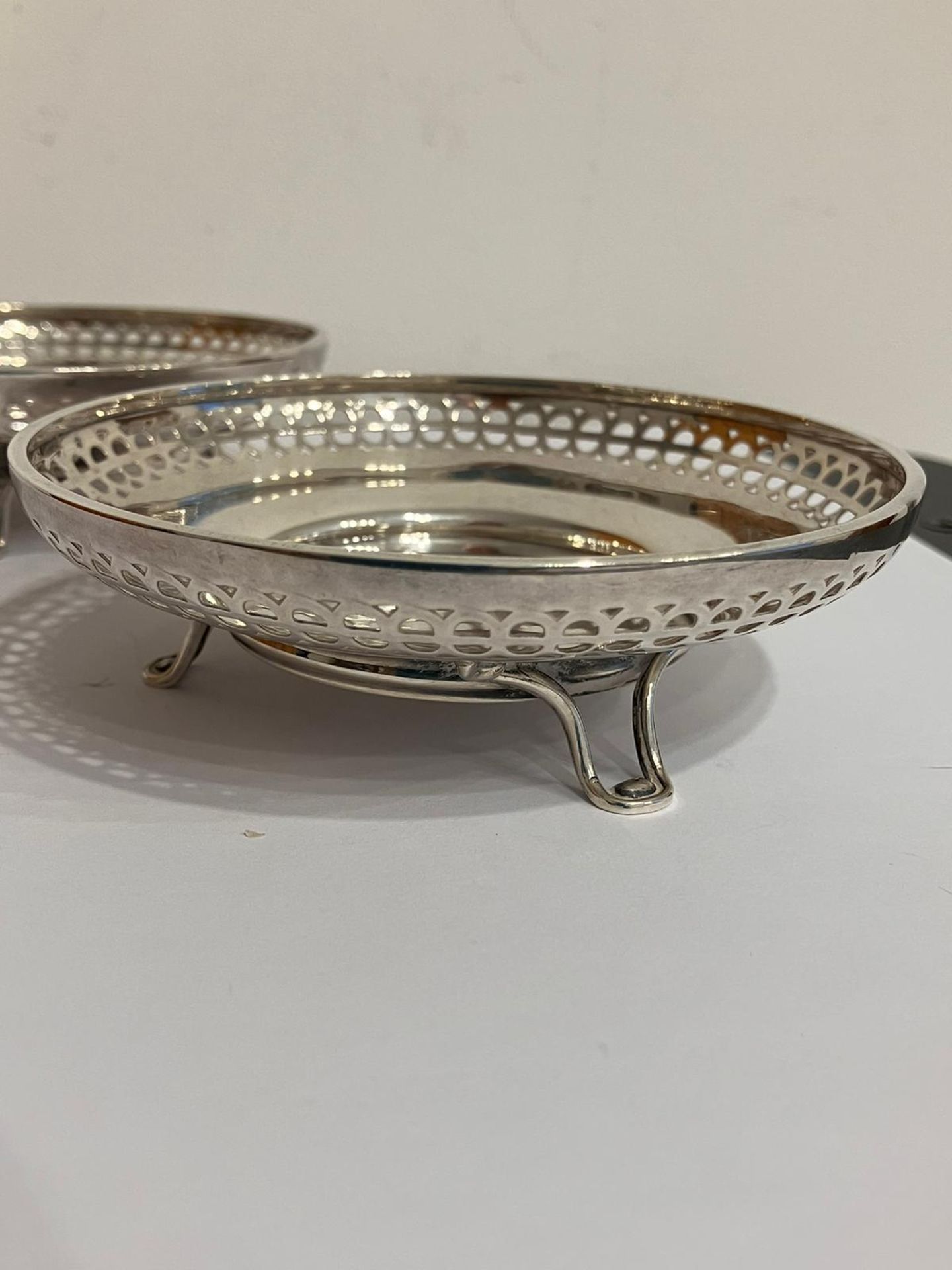 Antique SILVER Pair of BON BON DISHES. Hallmark for A and J Zimmerman, Birmingham 1925. Lovely art - Image 3 of 9