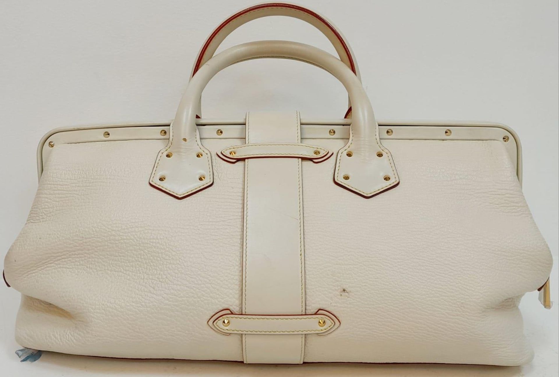 A Louis Vuitton Manhattan PM Suhali Leather Handbag. Soft white textured leather exterior with - Image 3 of 9