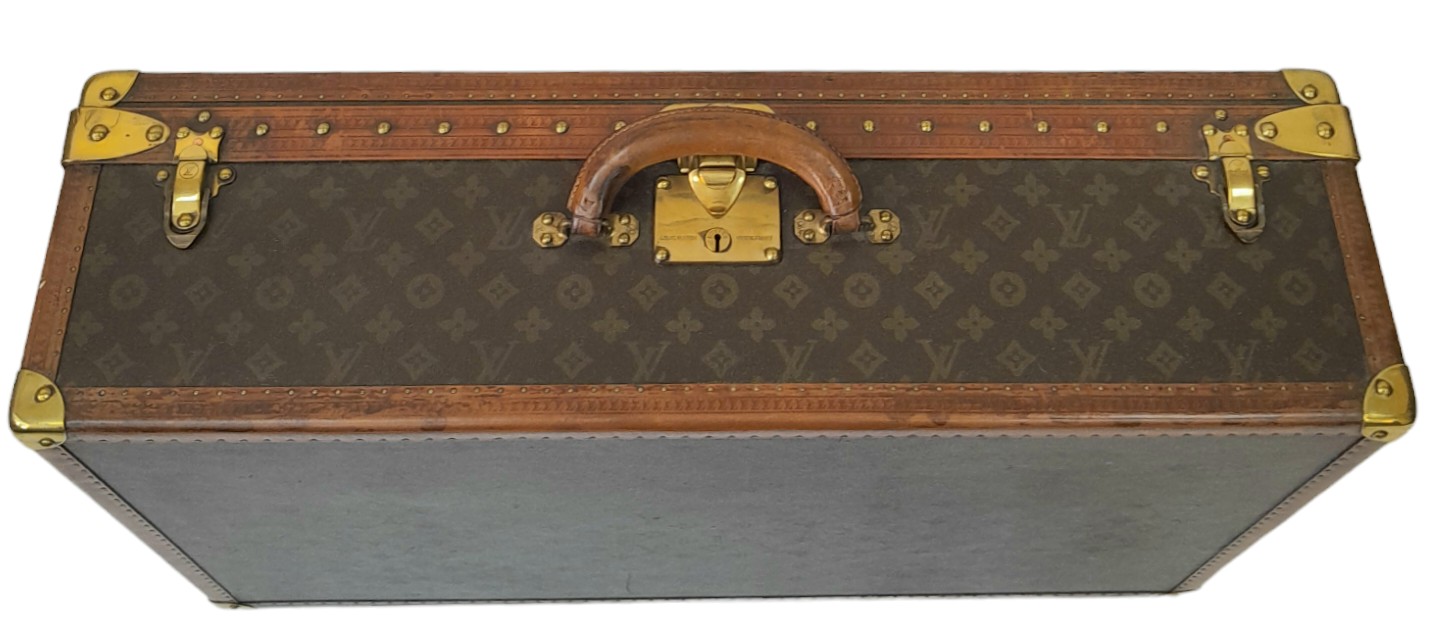 A Vintage Possibly Antique Louis Vuitton Trunk/Hard Suitcase. Canvas monogram LV exterior with - Image 9 of 15