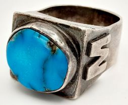 A vintage sterling silver Turquoise gentlemen ring. Total weight 25.3G. Size W.