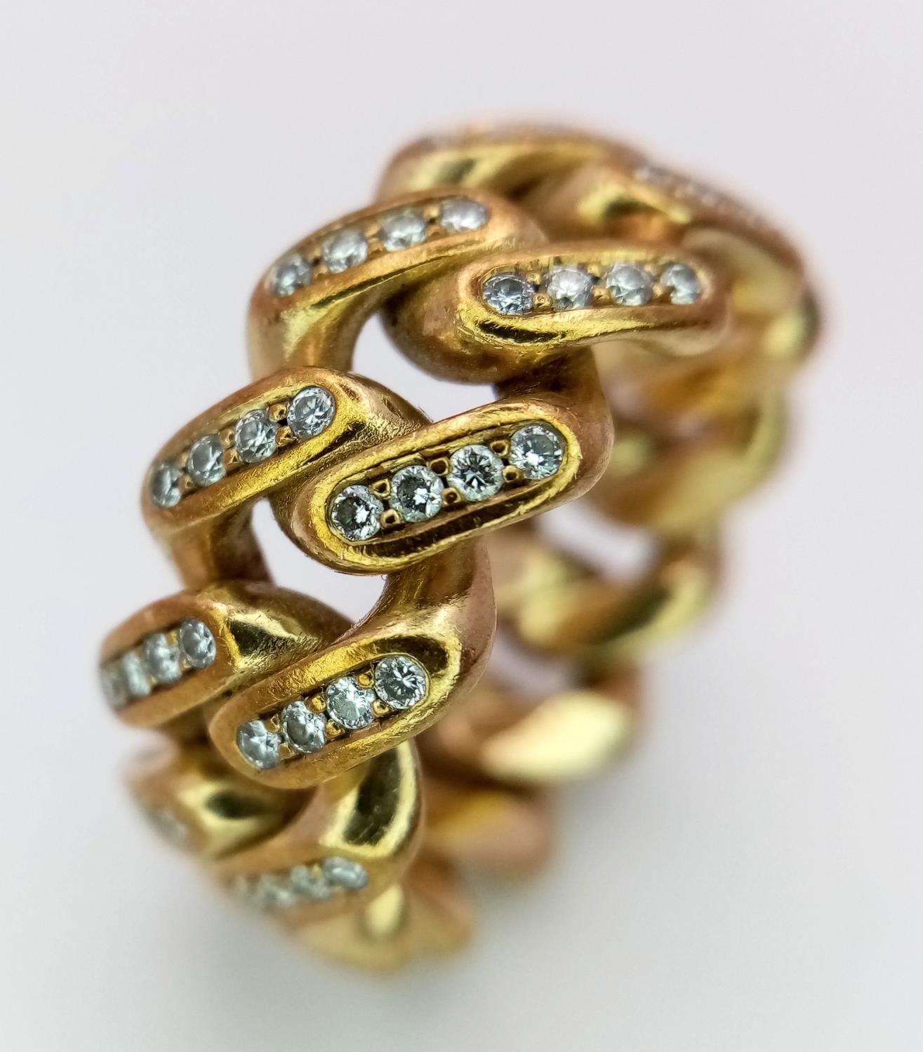 A 9K YELLOW GOLD DIAMOND SET LINK RING 1CT APPROX 12.1G SIZE N. SC 9095