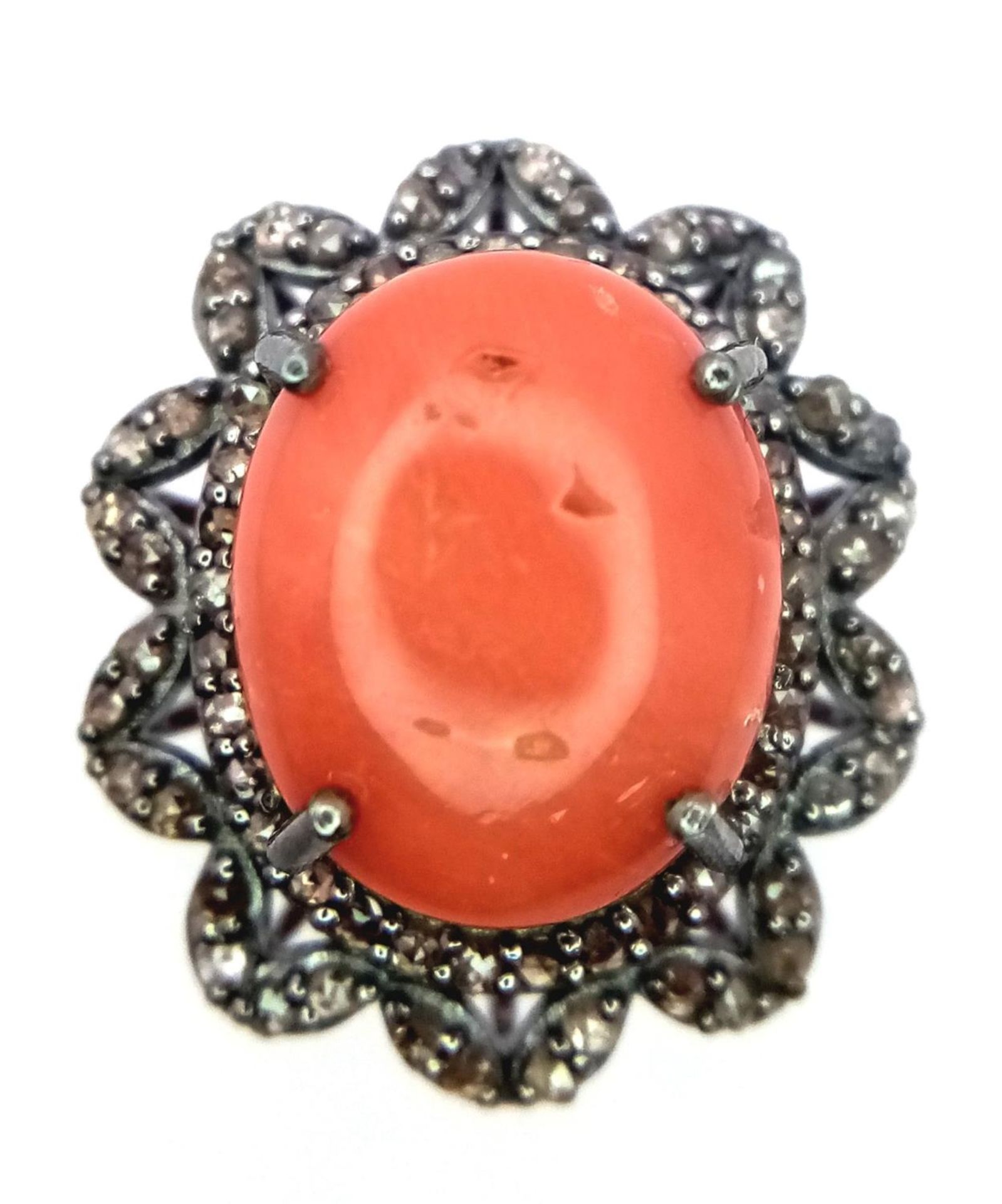 A 6.5ct Coral and Diamond Ring. A coral cabochon with 0.75ctw of Diamond Accents. Size M. Ref: Cd- - Image 2 of 5