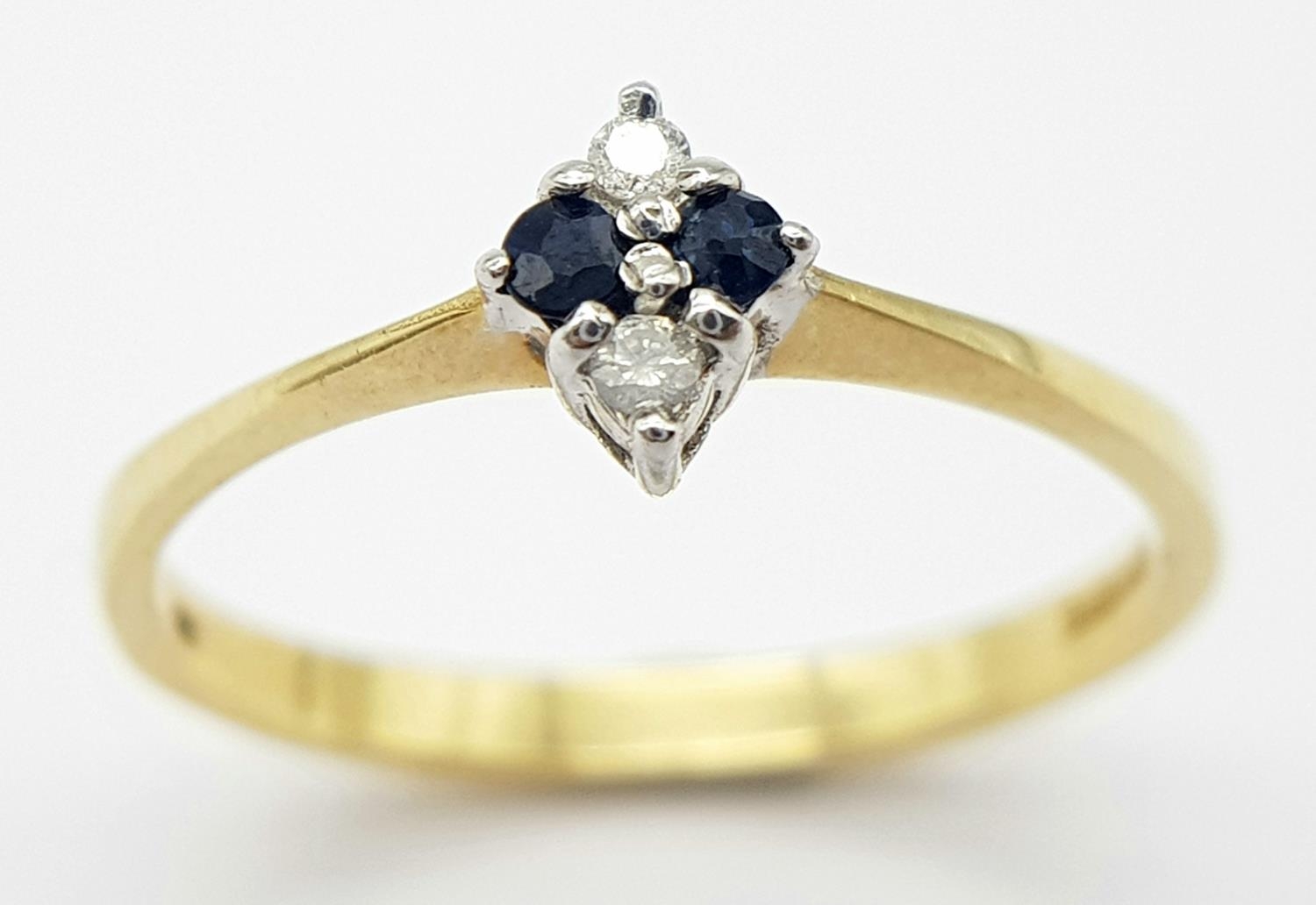 A 9K YELLOW GOLD DIAMOND & SAPPHIRE RING 1.4G SIZE O 1/2. ref: SPAS 9018 - Image 2 of 5